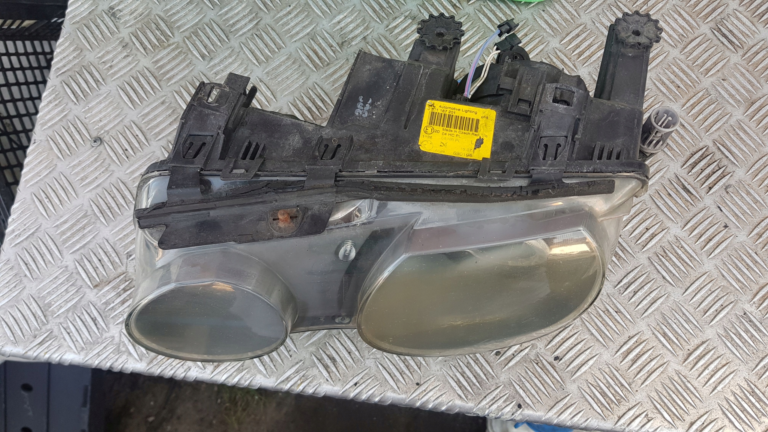 BMW E46 COMPACT light left front 0301187201