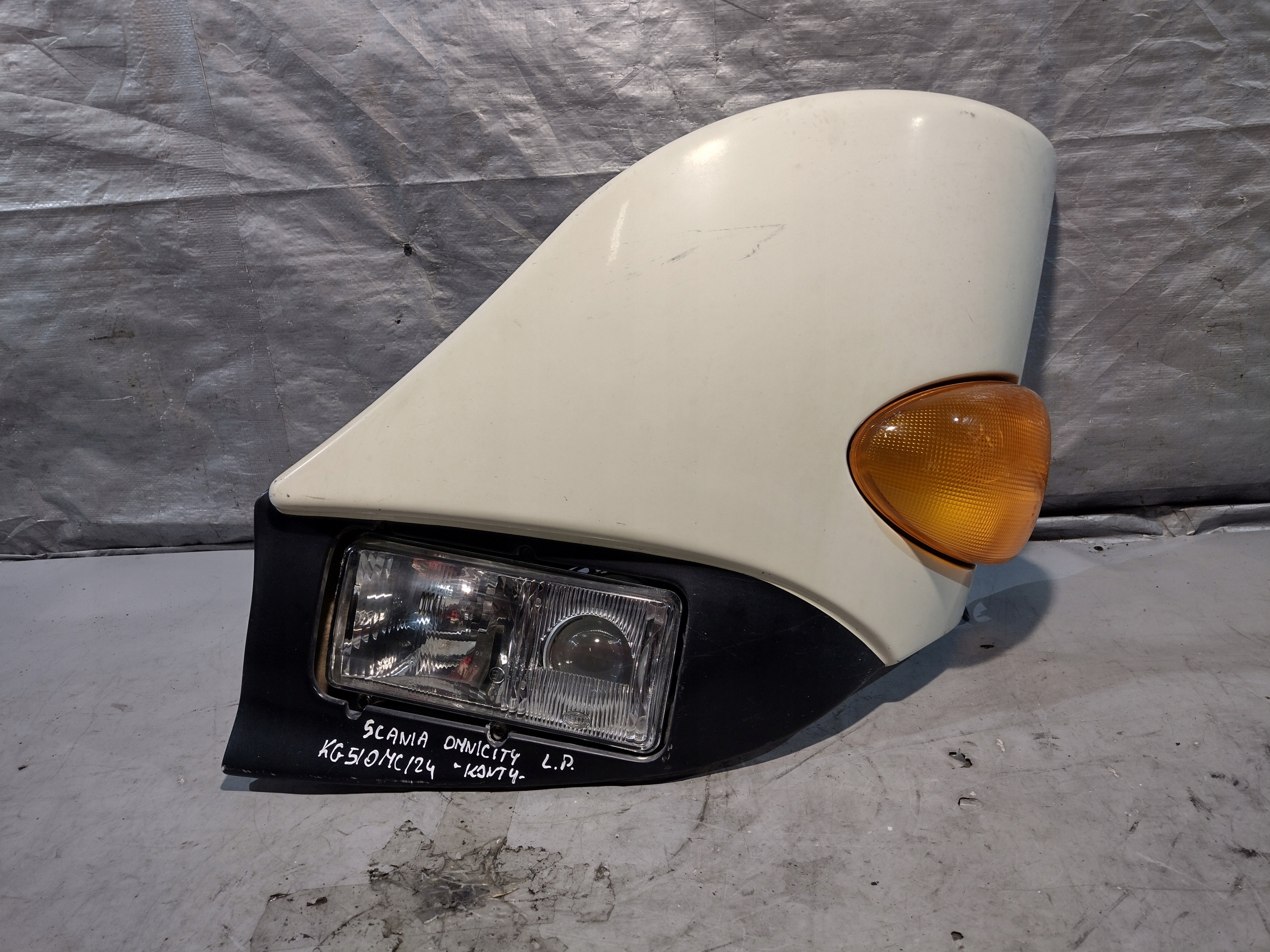 light cover lights left front Scania Omnicity CN94UB 1DL005600-09