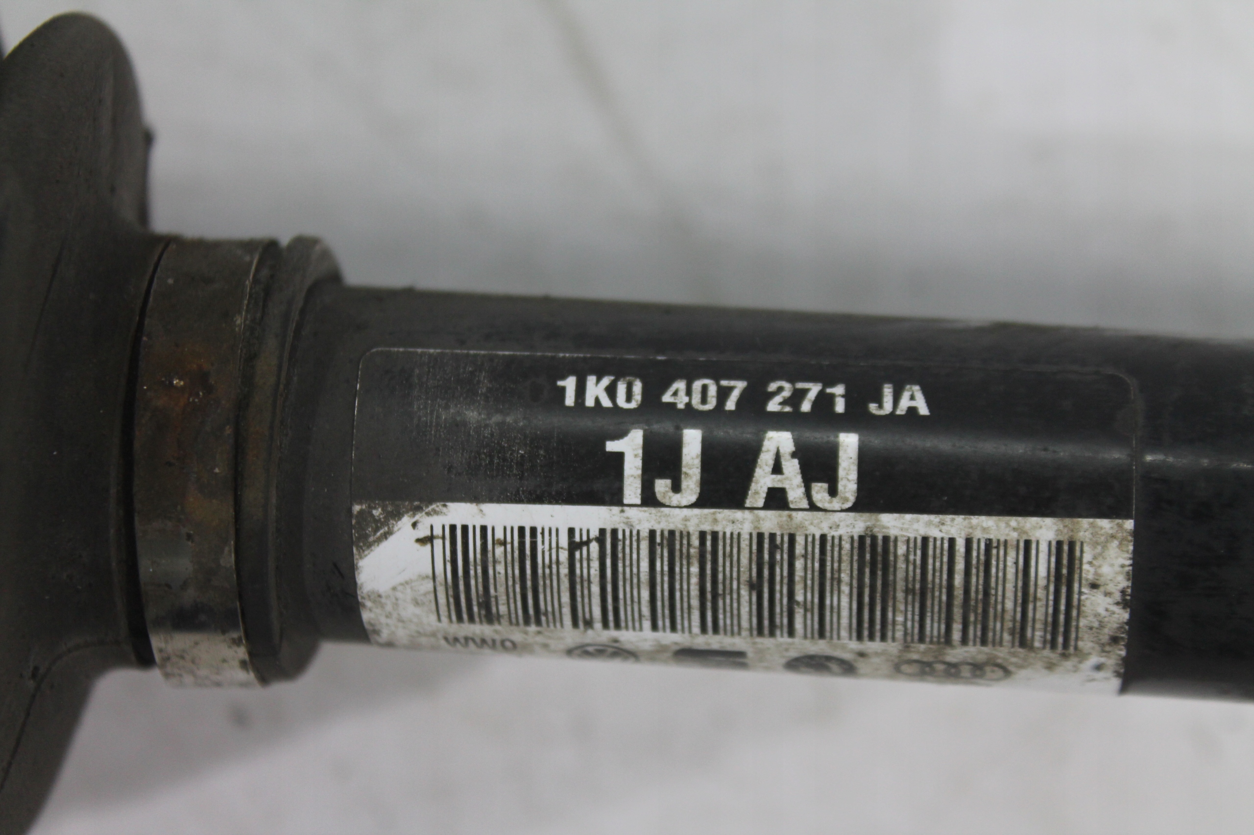 semi-axis left front 1K0407271JA OCTAVIA II 1.4 TSI