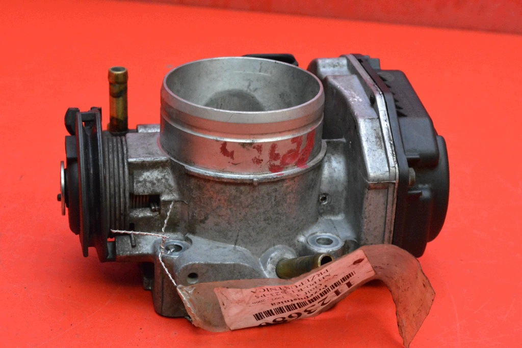 Valvola a farfalla 06A133064M VW GOLF 4 IV 1.8 20V 125 KM 97-06