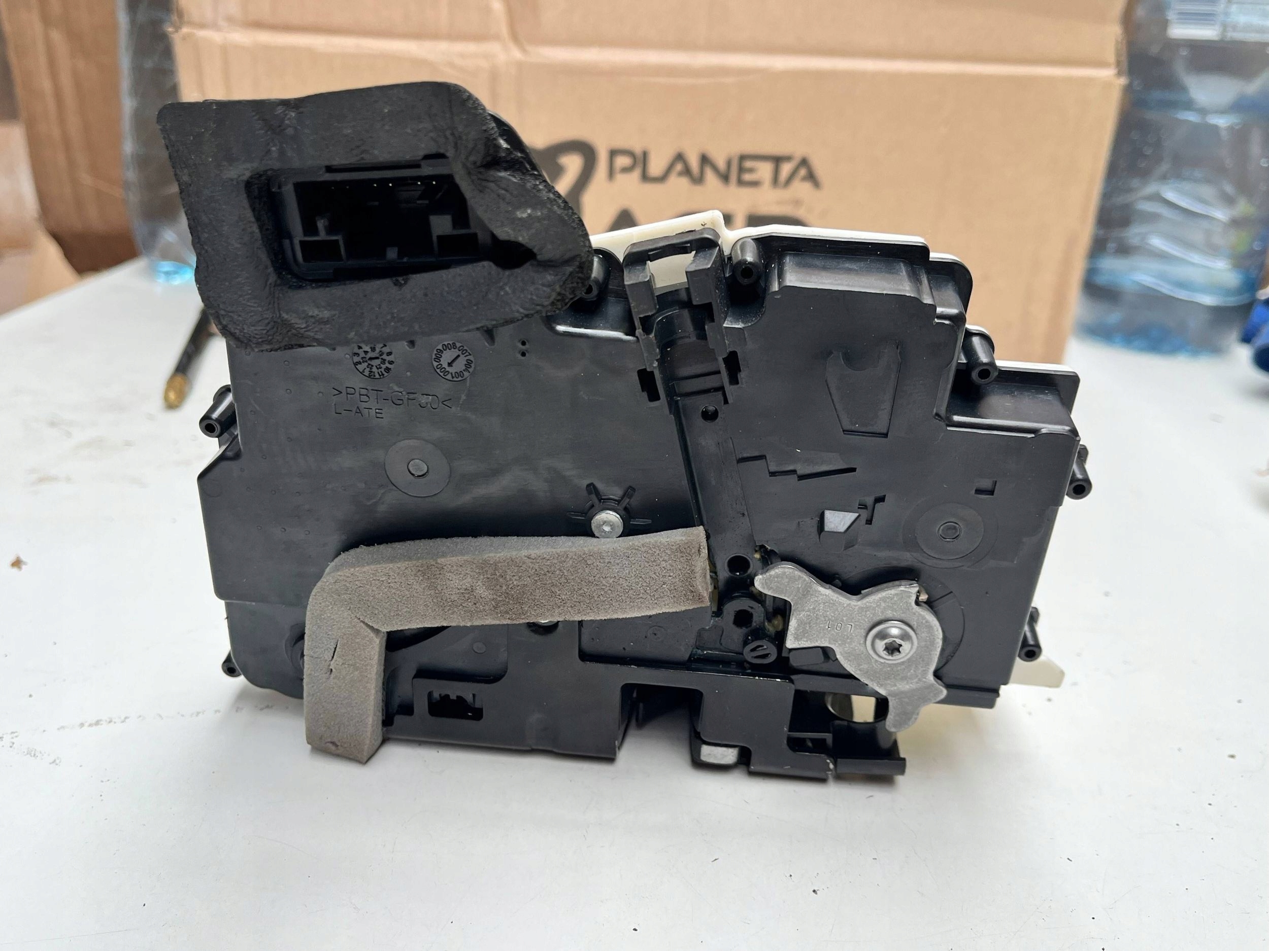 vw ID4 id.4 lock door left front front EU 4K1837015N 9-pin !J