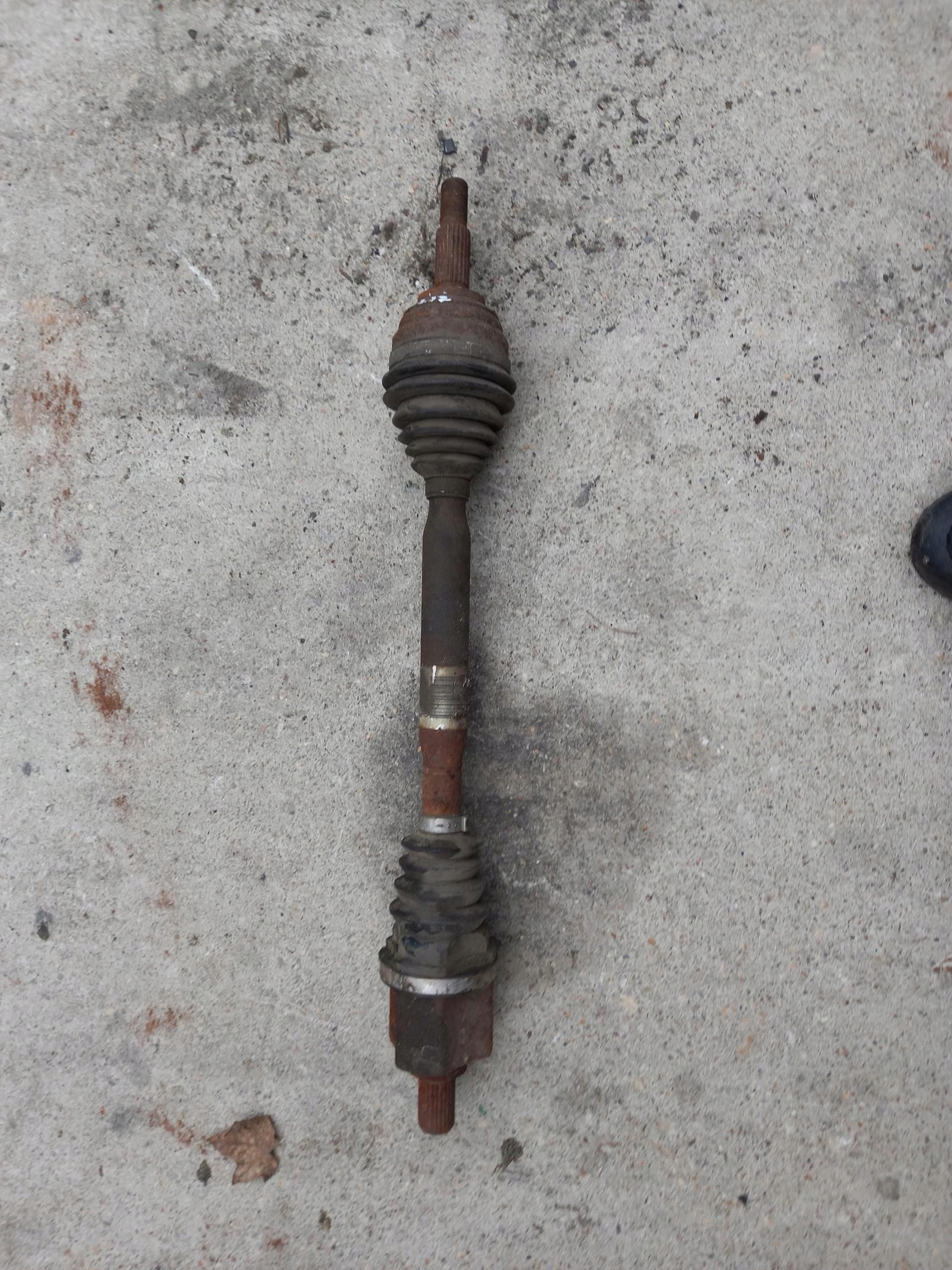 semi-axis KROTA left RENAULT CLIO IV 1.6 16V AUTOMAT