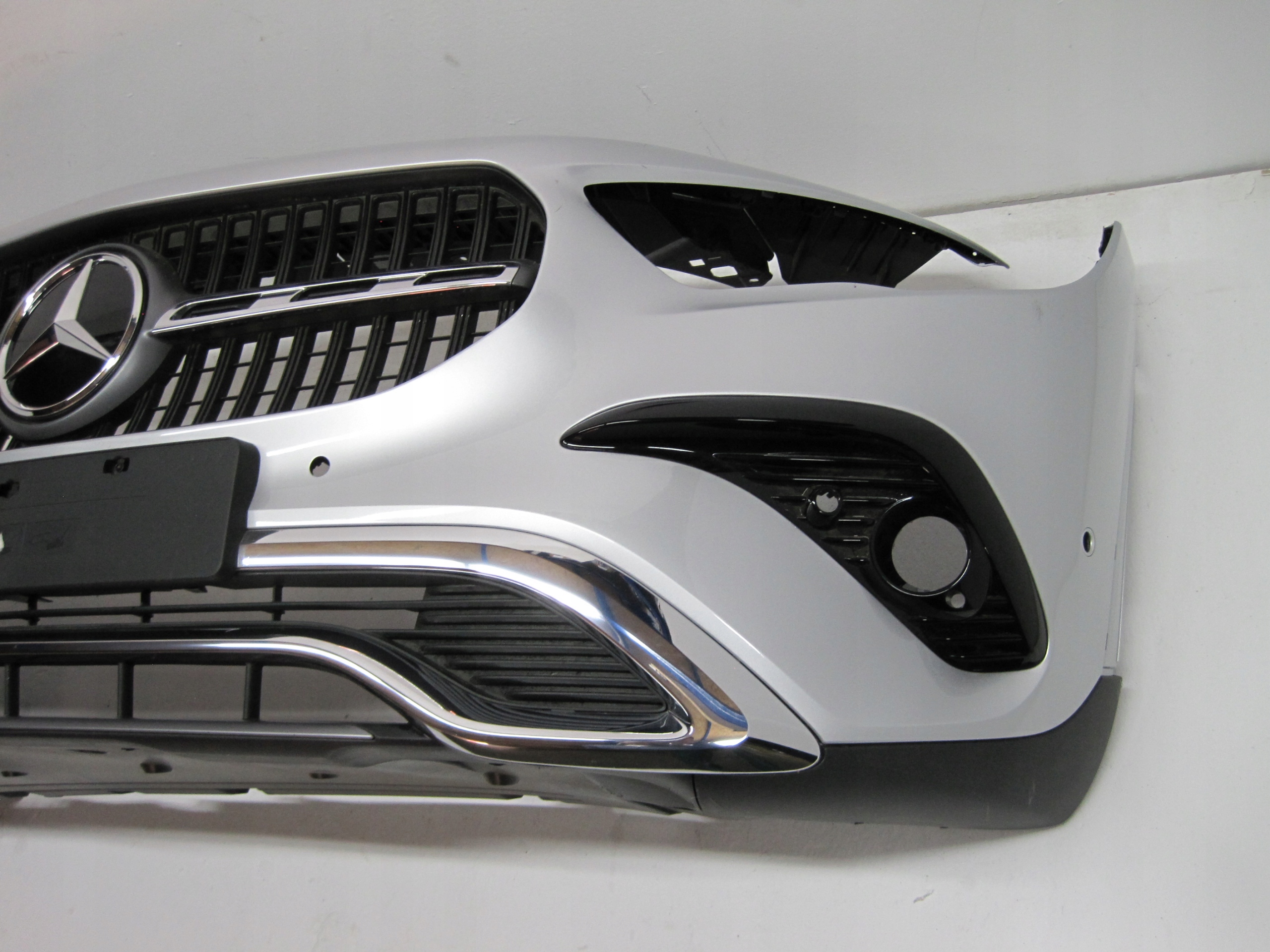 Frontstoßstange MERCEDES A247 GLA AMG 23R