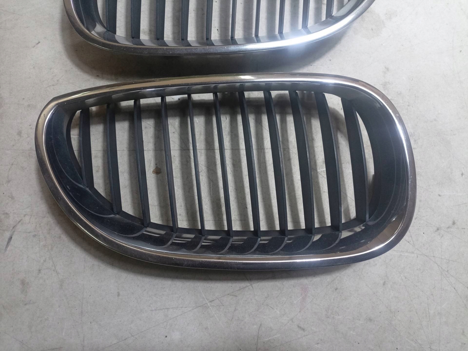 Lüftungsgitter der Stoßstange BMW 5 E60/E61 2006