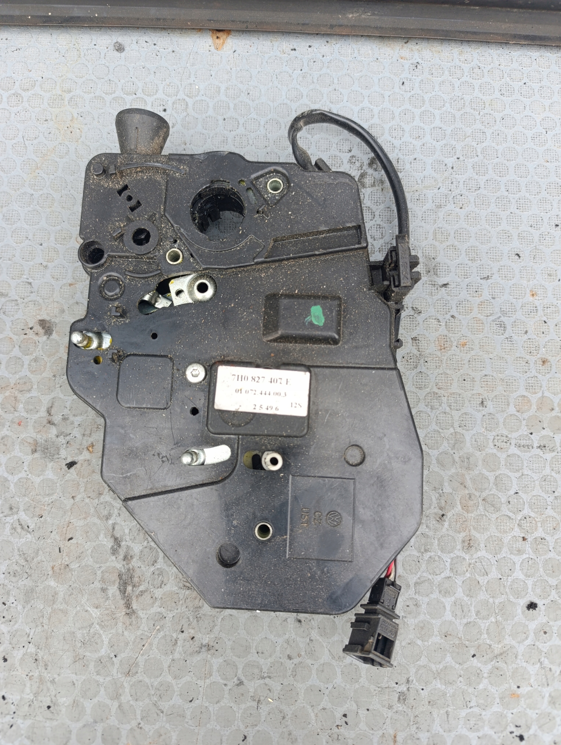 VW T5 lock bonnet boot 7H0827407E
