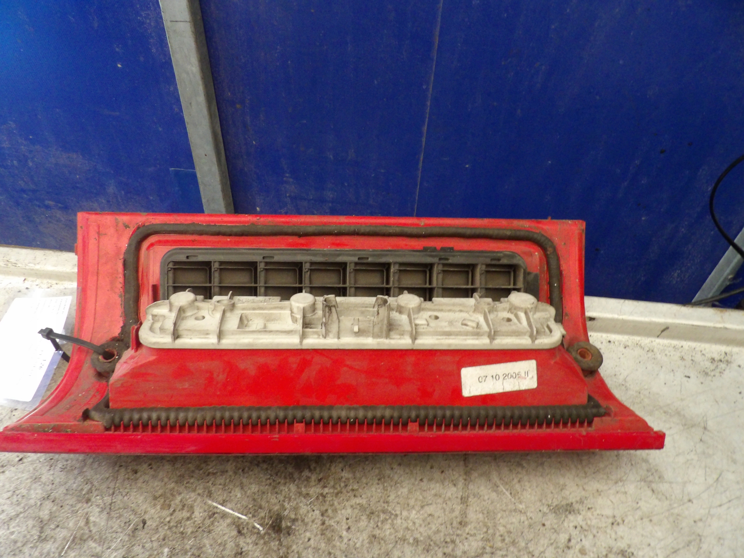 Peugeot Boxer and light rear left 1328428080