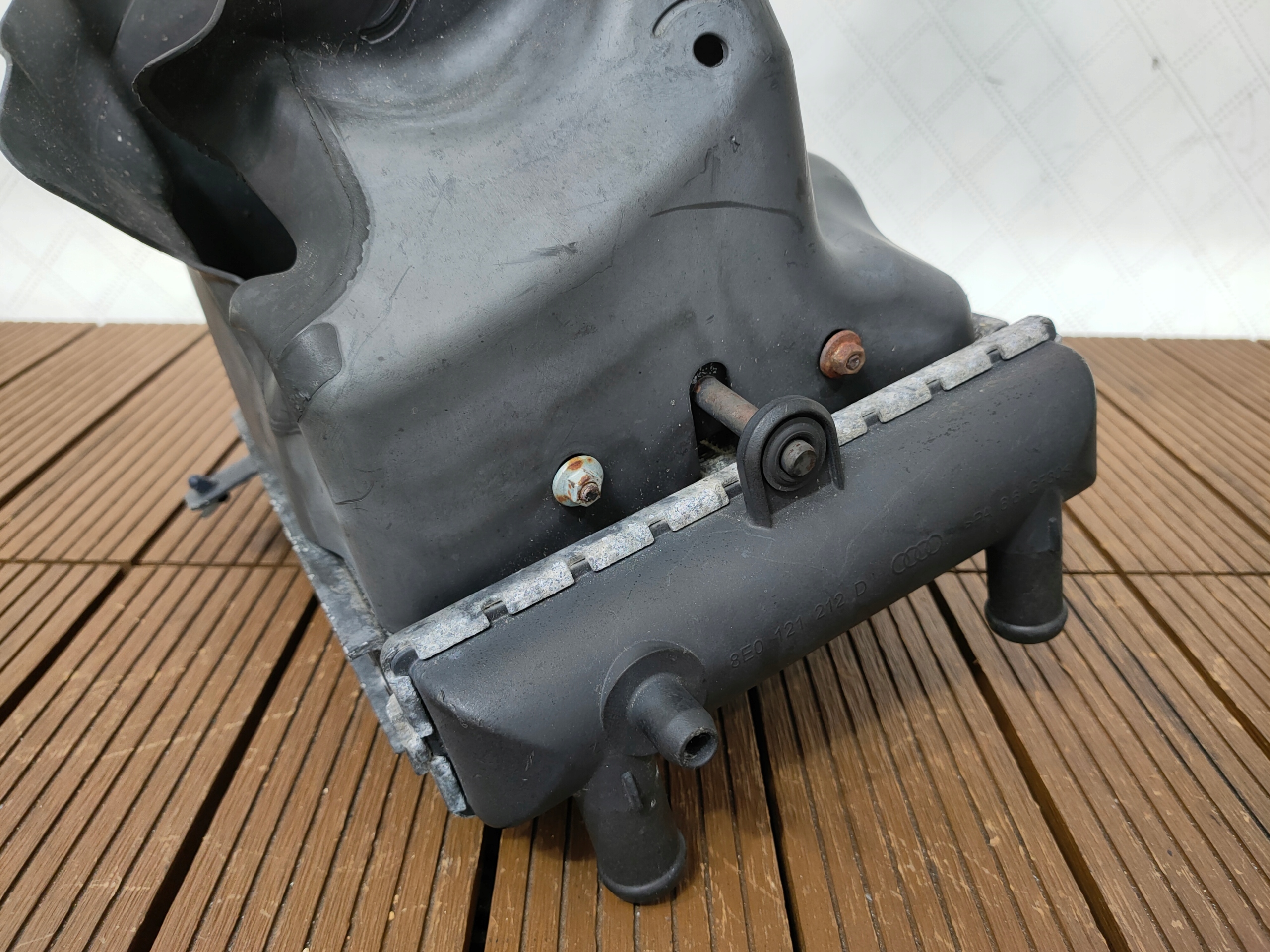 AUDI S4 B6 4.2 V8 BBK water cooler left 8E0121212D OE