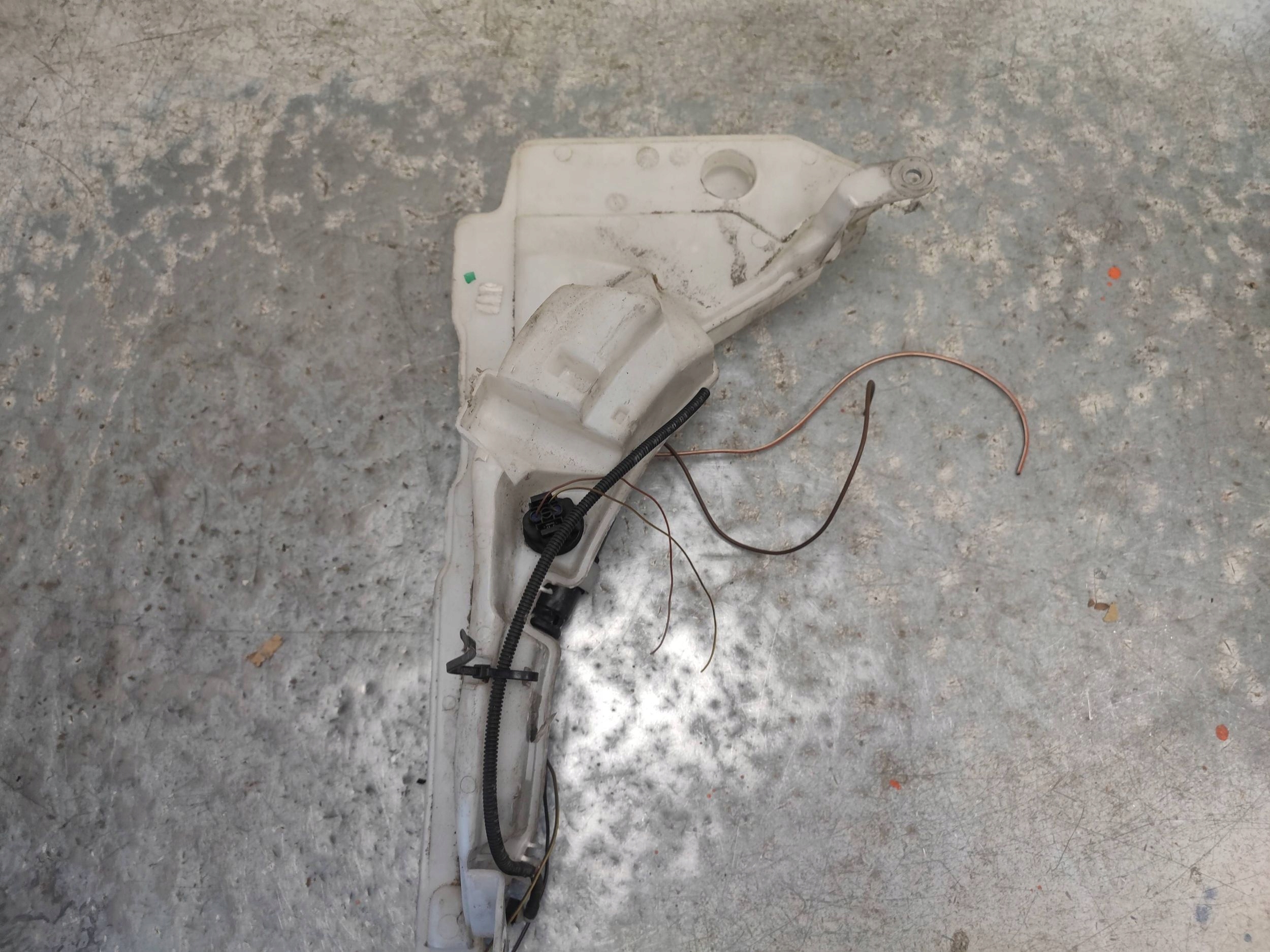 washer fluid tank AUDI A6 C6 sedan 4F0955453