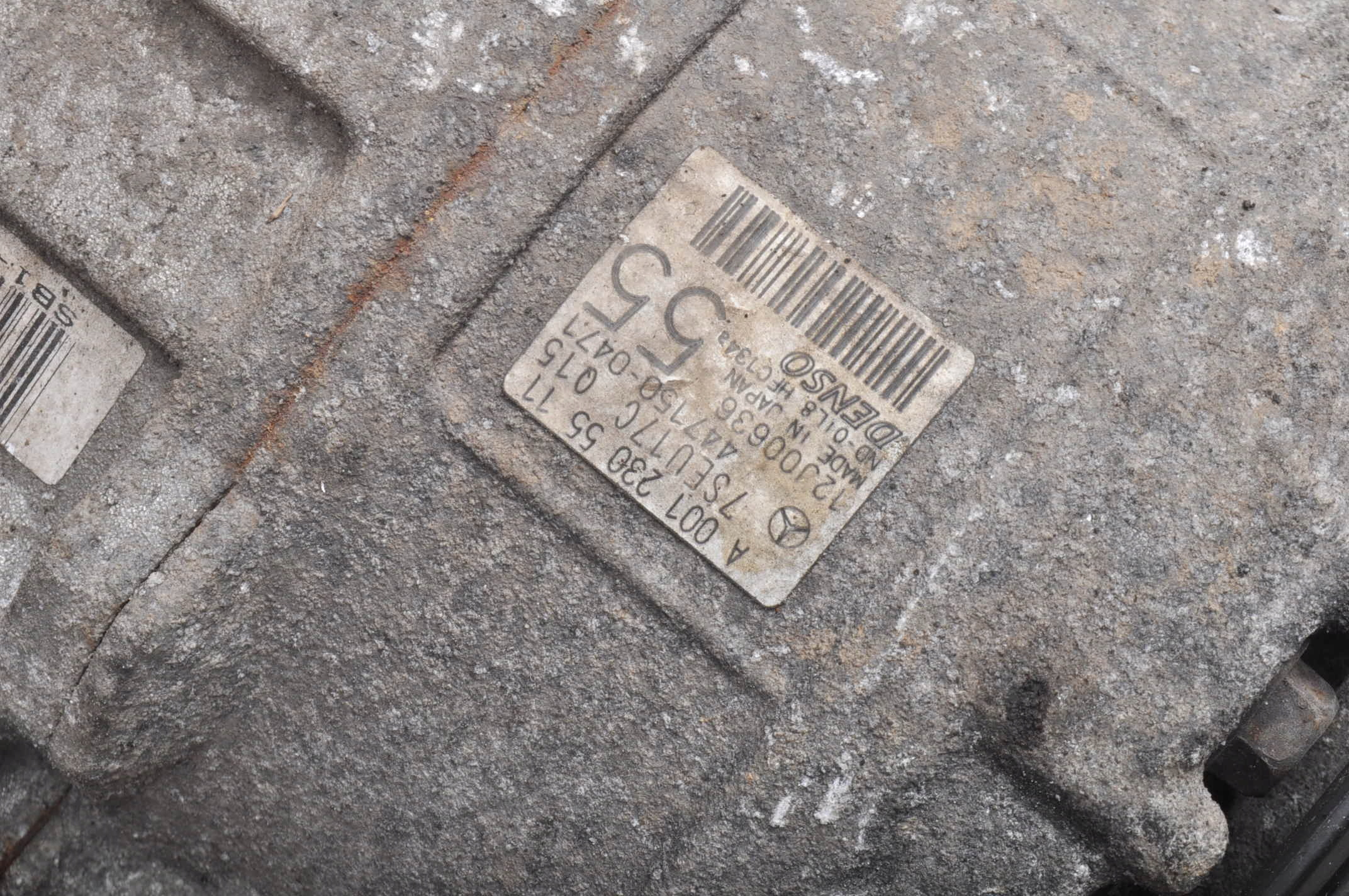 MERCEDES CL203 1.8 16V W209 SPRĘŻARKA KLIMATYZACJI A0012305511 Typ samochodu Samochody osobowe