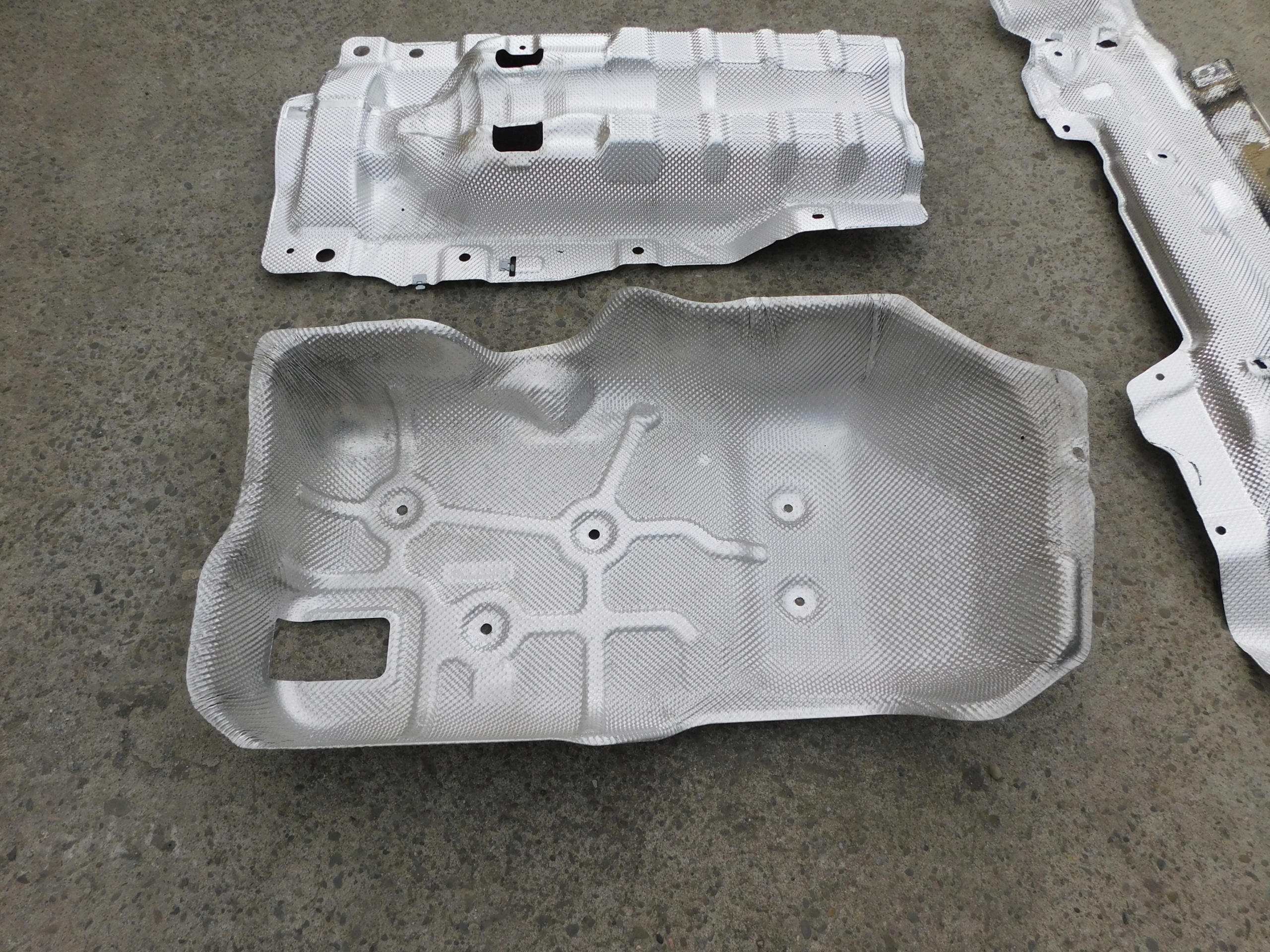 covers termiczne komory spodu Mercedes GLC C254 W254 OEM