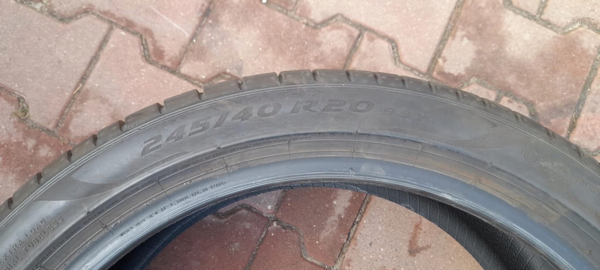 PIRELLI P ZERO 245/40R20 99Y XL