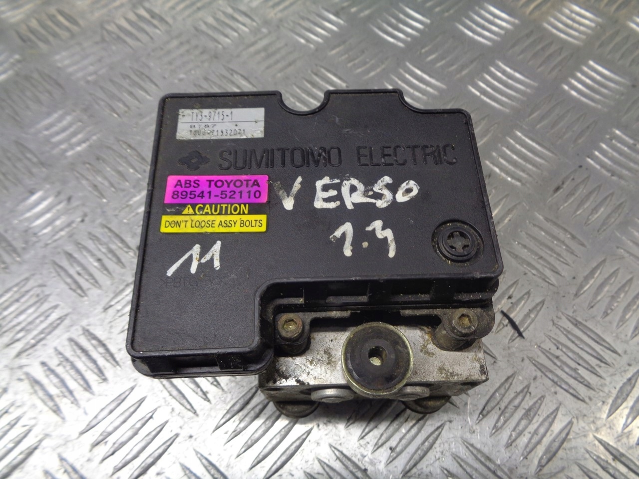 POMPA ABS TOYOTA VERSO 1.3 89541-52110 Jakość części (zgodnie z GVO) O - oryginał z logo producenta pojazdu (OE)