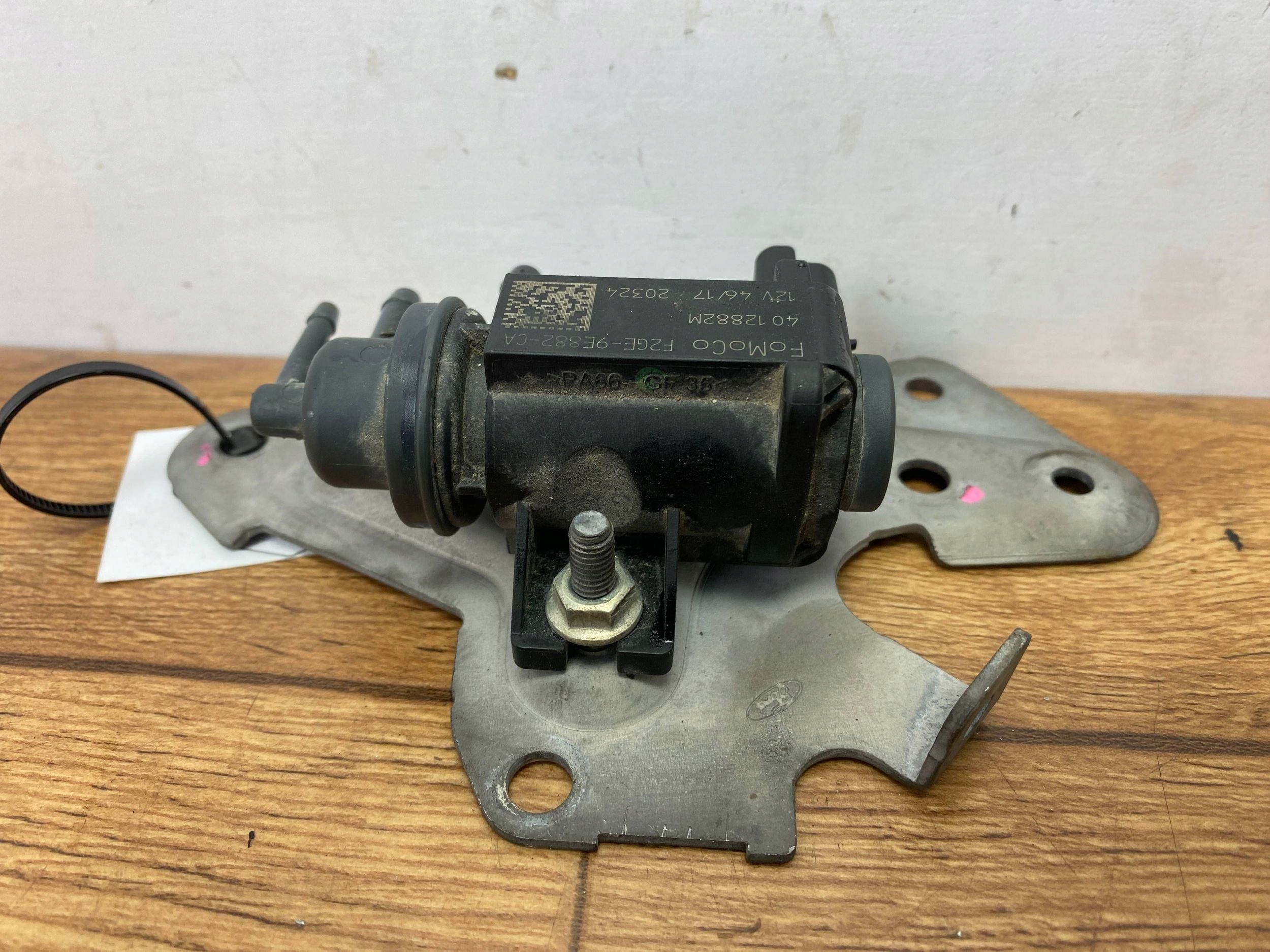 Sensor podcisnieniowy Ford Escape IV Kuga MK3 2020+