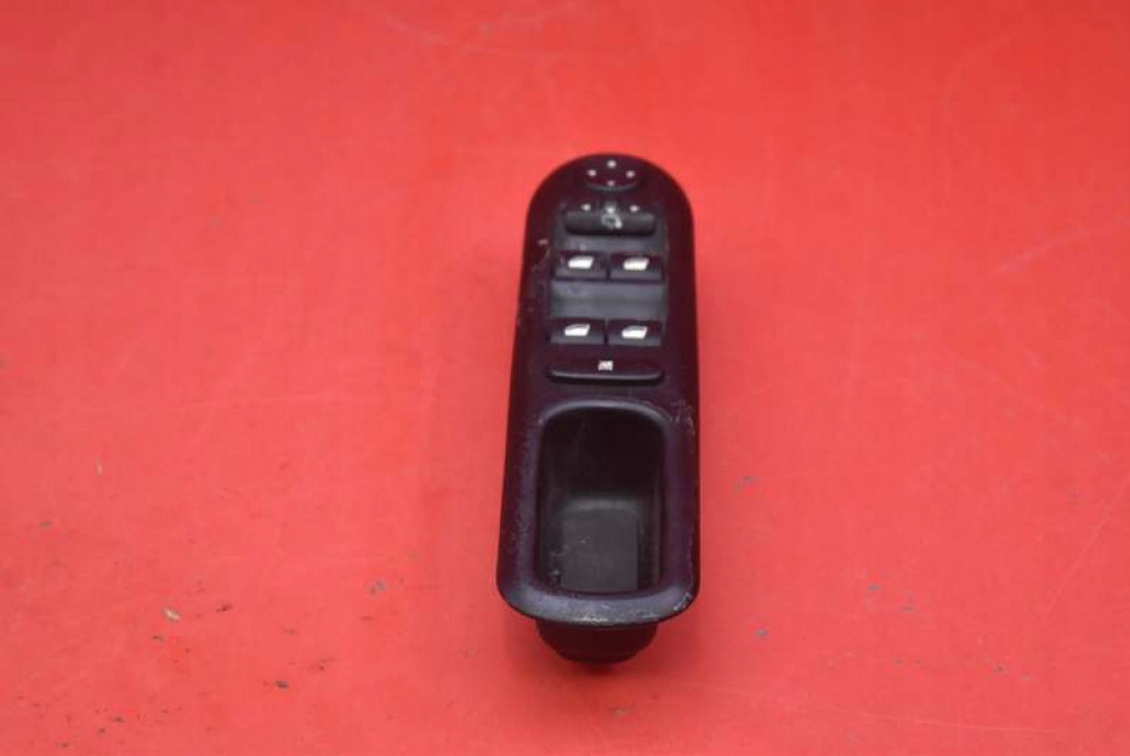 control panel of the window EU 96468704XT PEUGEOT 407 04-10