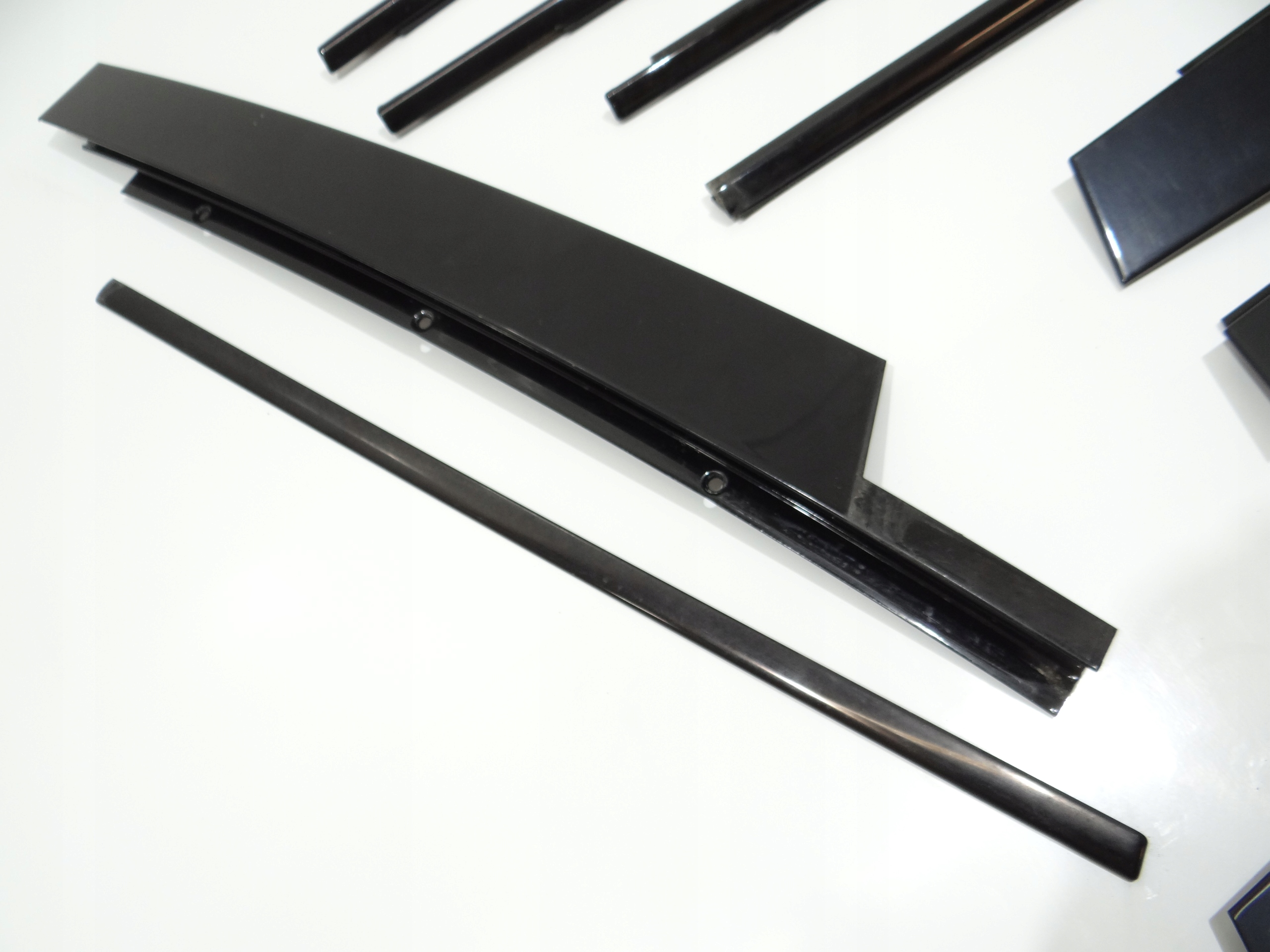 BMW X3 E83 mouldings door SHADOW LINE