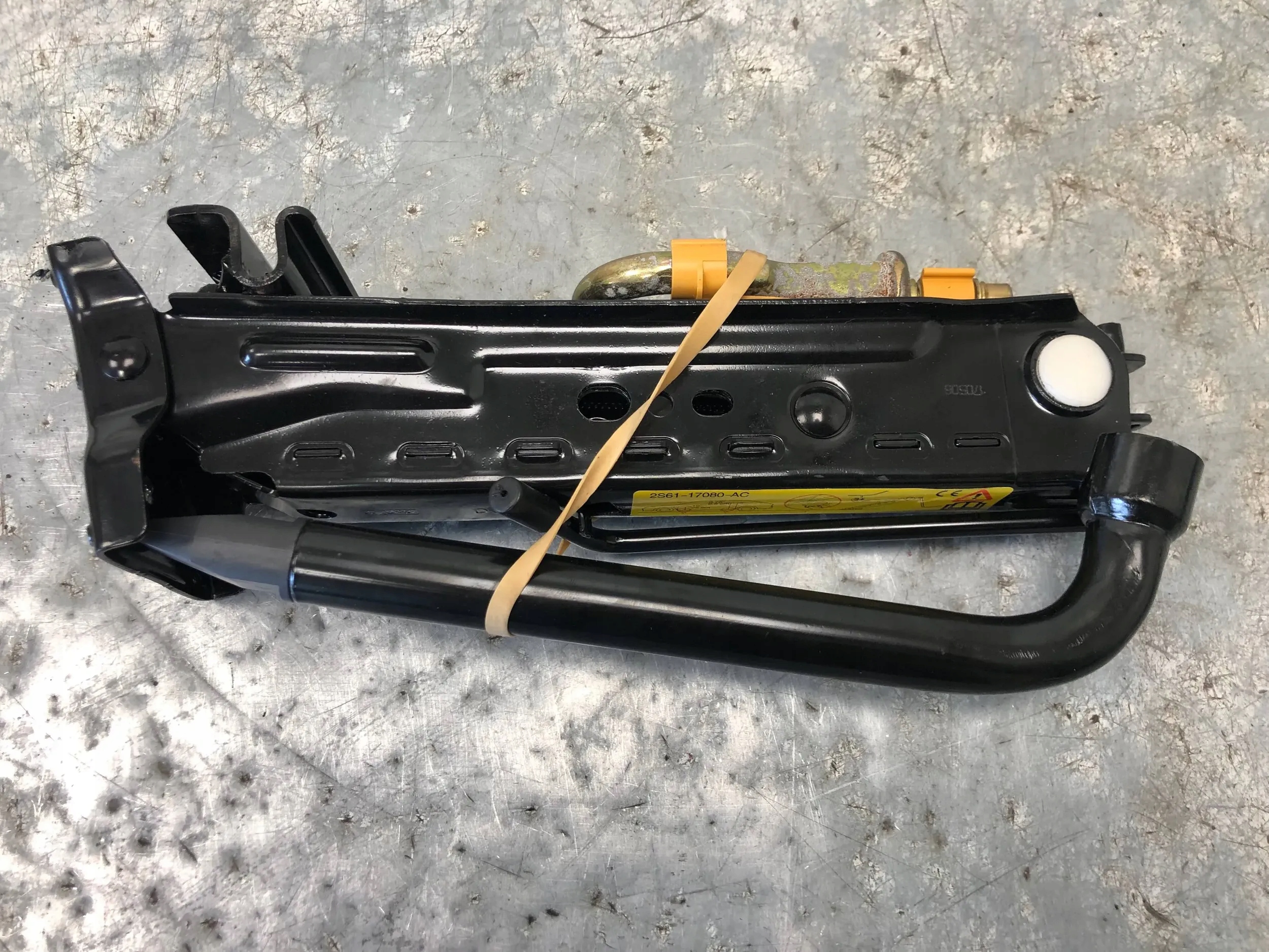 running board gear lever UCHO key MAZDA 2 DY 2S61-17080-AC