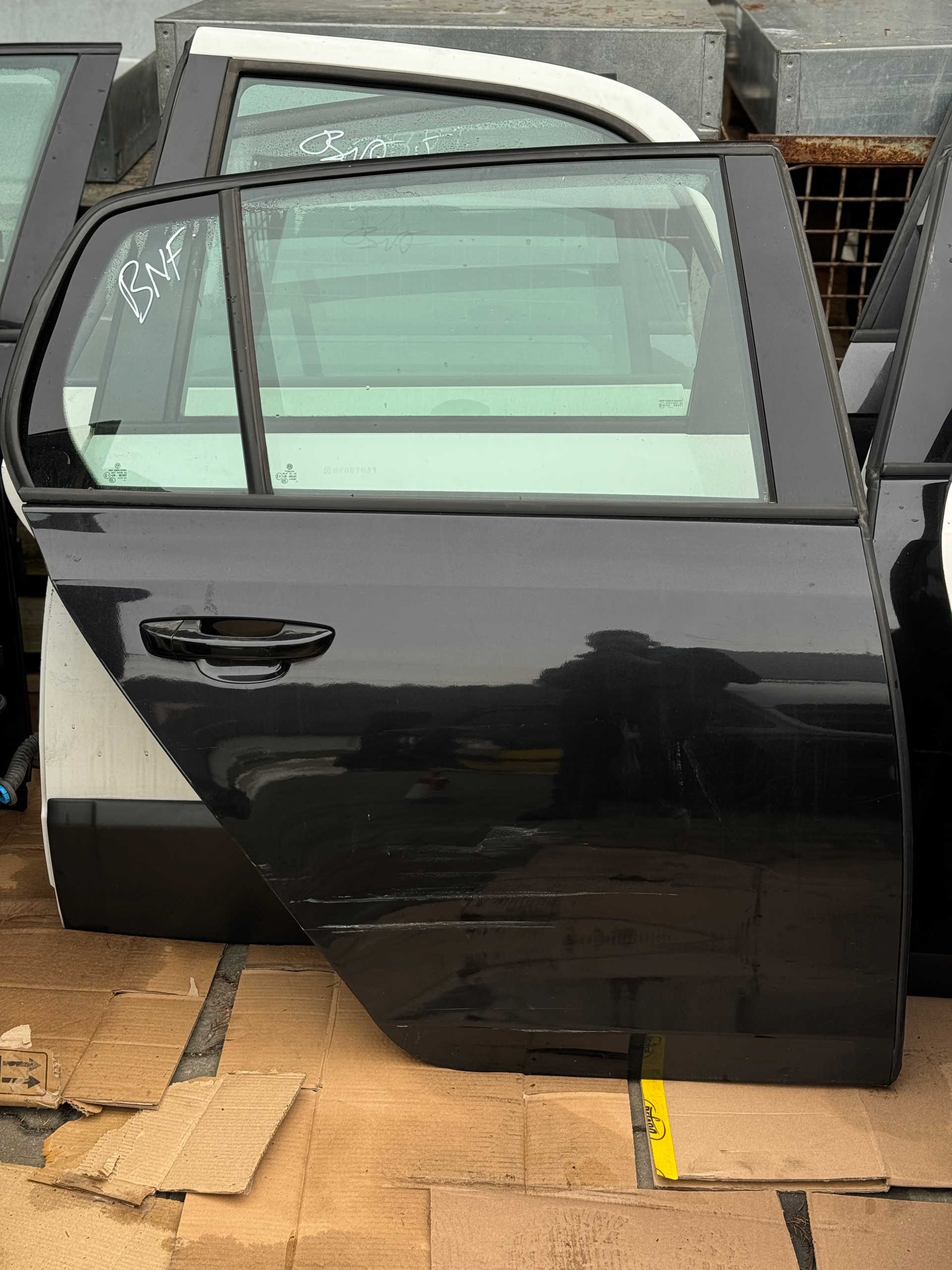 VW GOLF VI HB 5D complete door right rear part rear. LC9X black