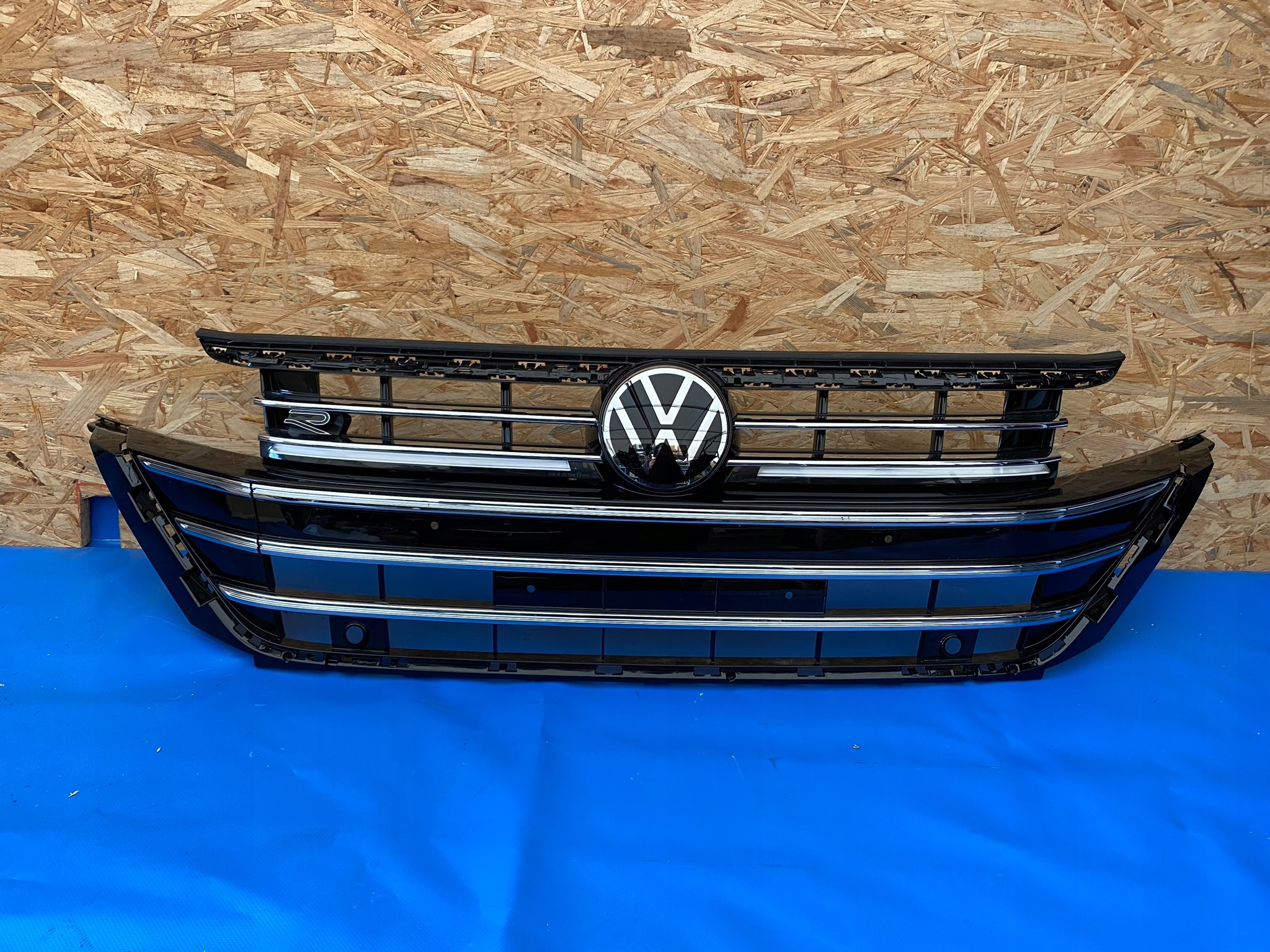 VOLKSWAGEN ARTEON LIFT ATRAPA GRILL 3G8853651BL