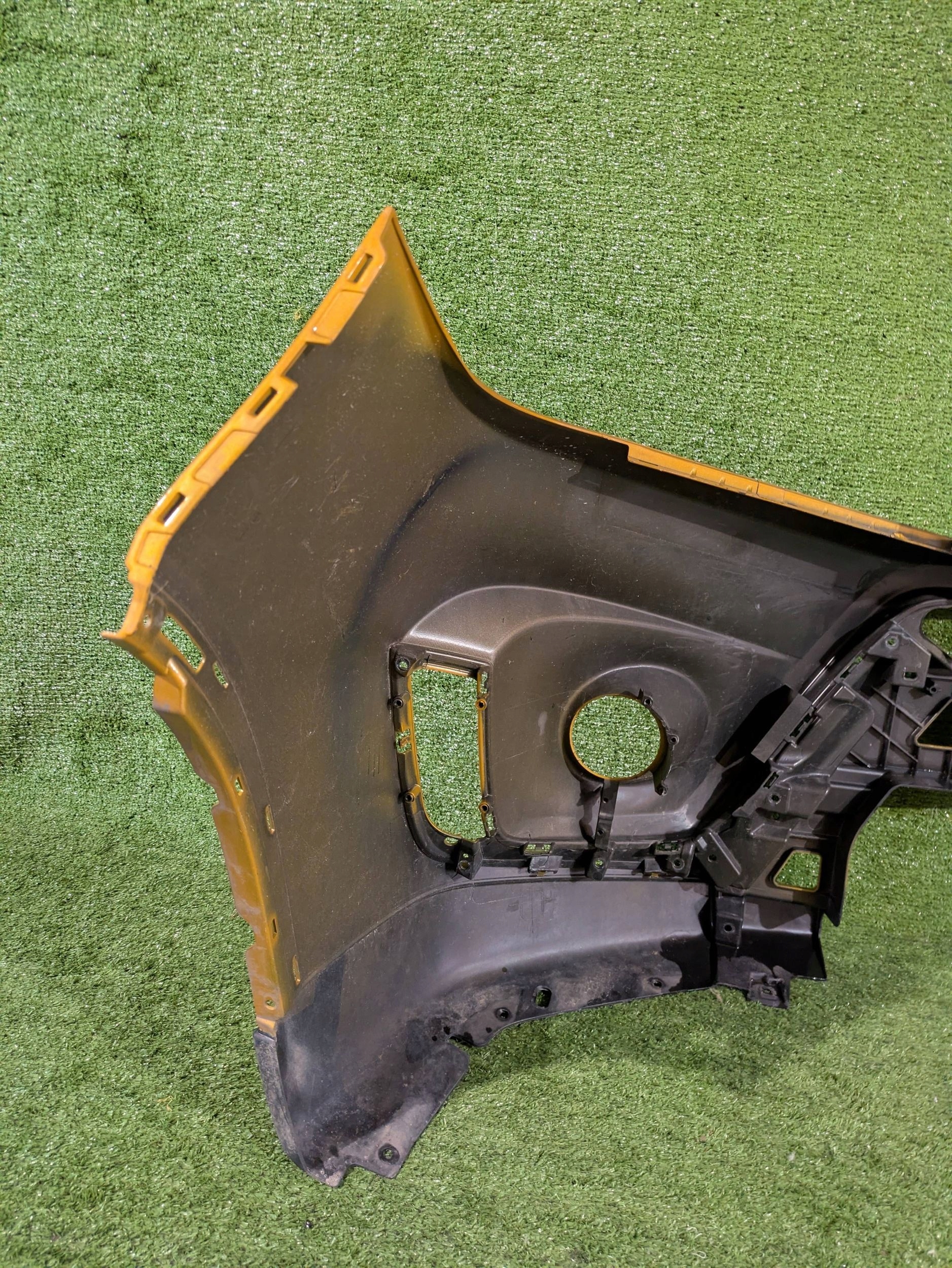front bumper front SUZUKI VITARA III LIFT 18- NR.8129