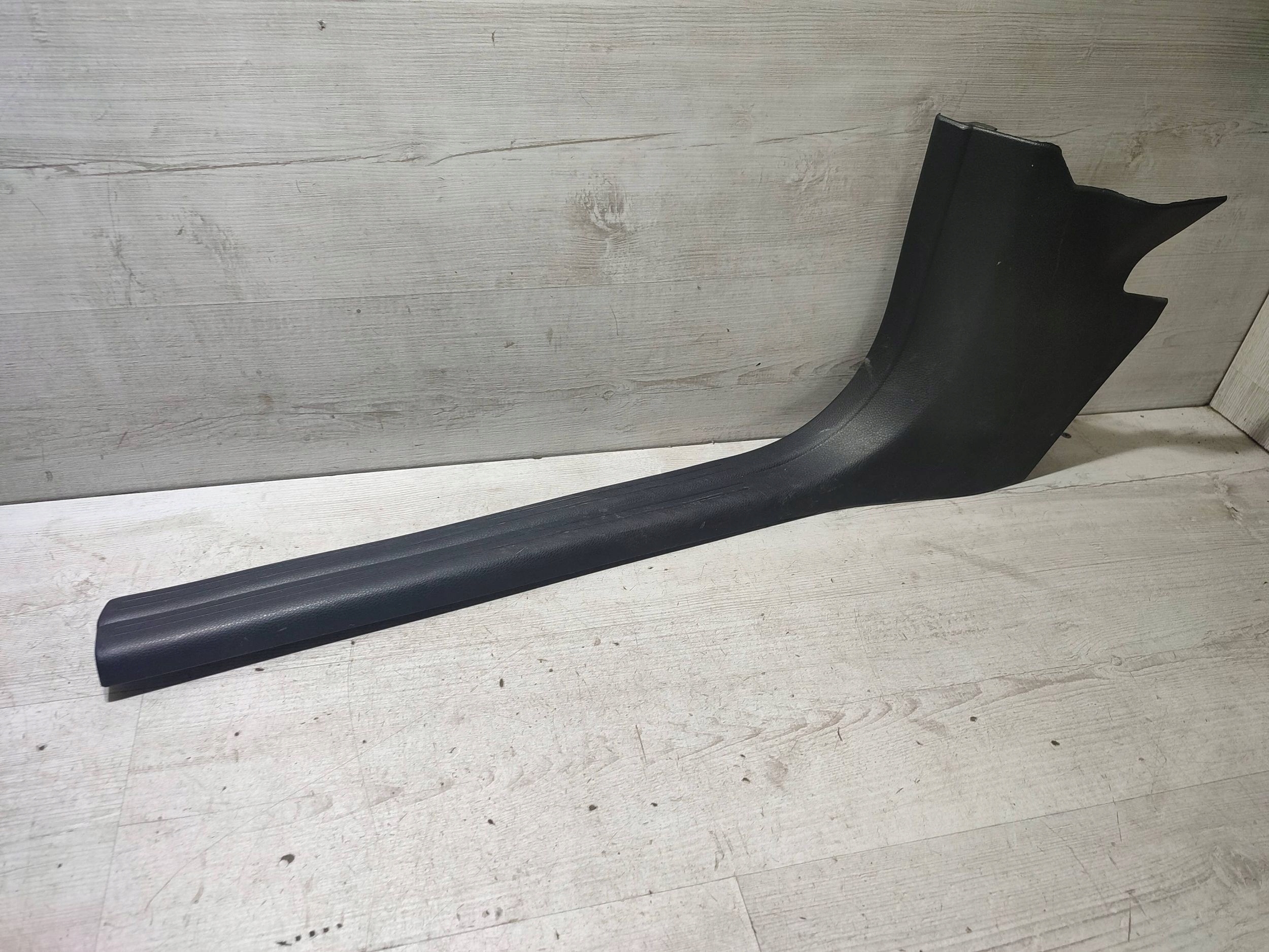Mercedes-Benz GLA W156 2015 front left moulding threshold front