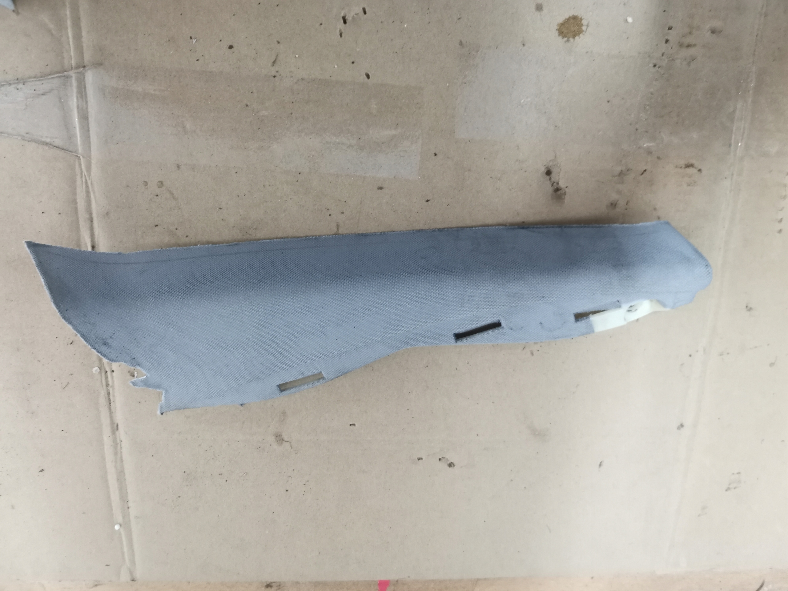 BMW E61 OSŁONA SŁUPKA PRAWY TYŁ 7049902