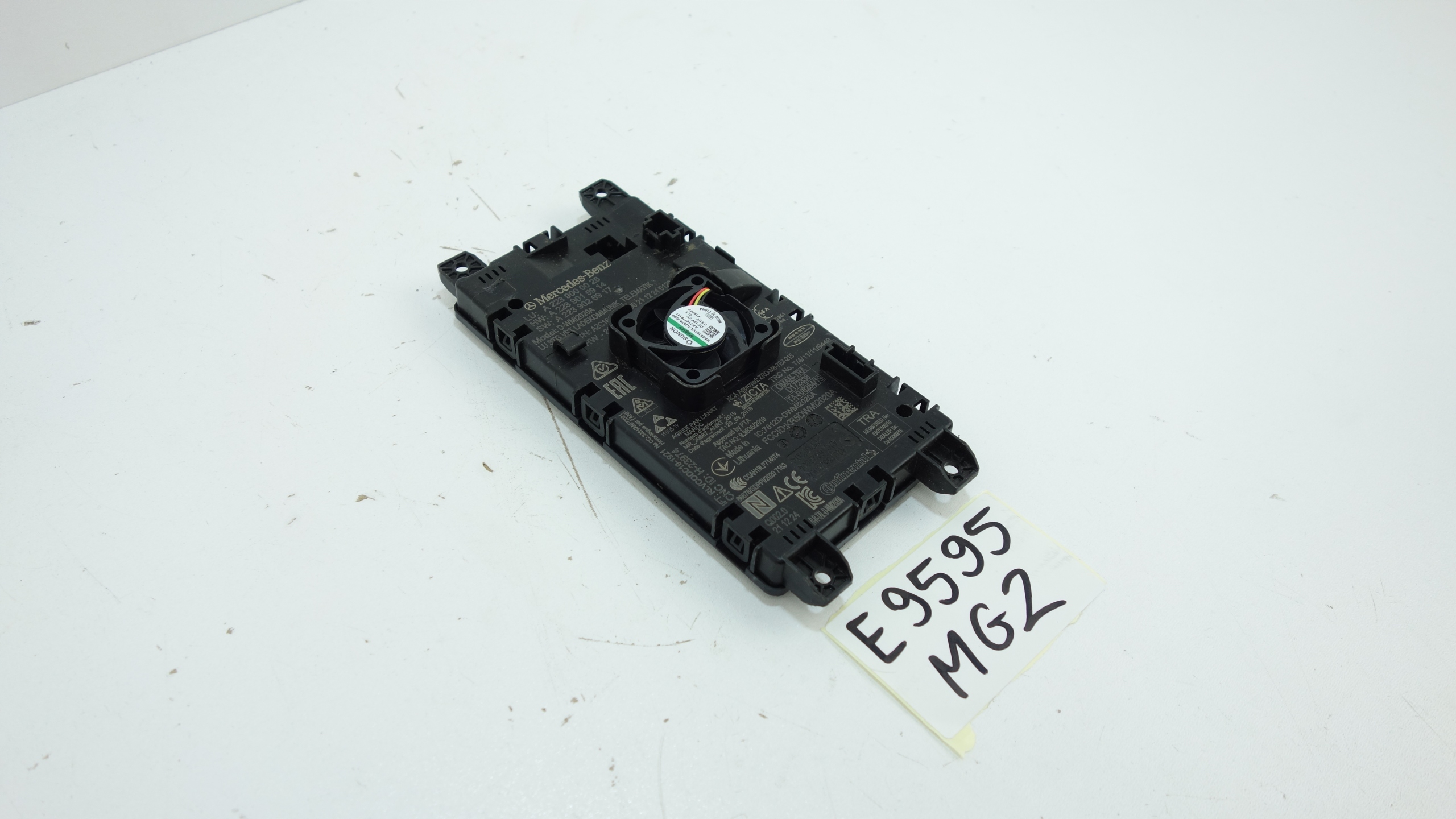MERCEDES Module LADOWARKA INDUKCYJNA A2239000026