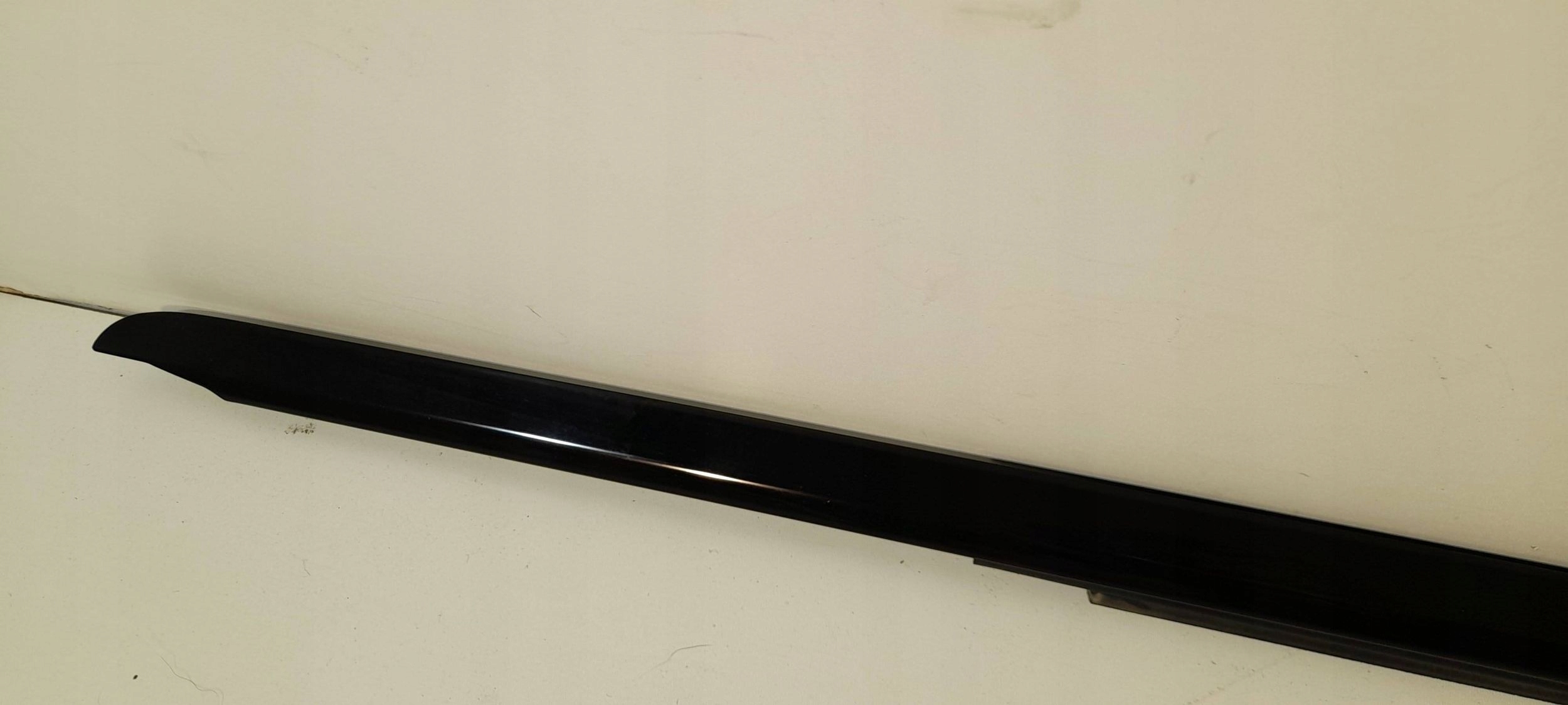 Mercedes-Benz E W238 moulding dust rear right A2386709100 (MR52)