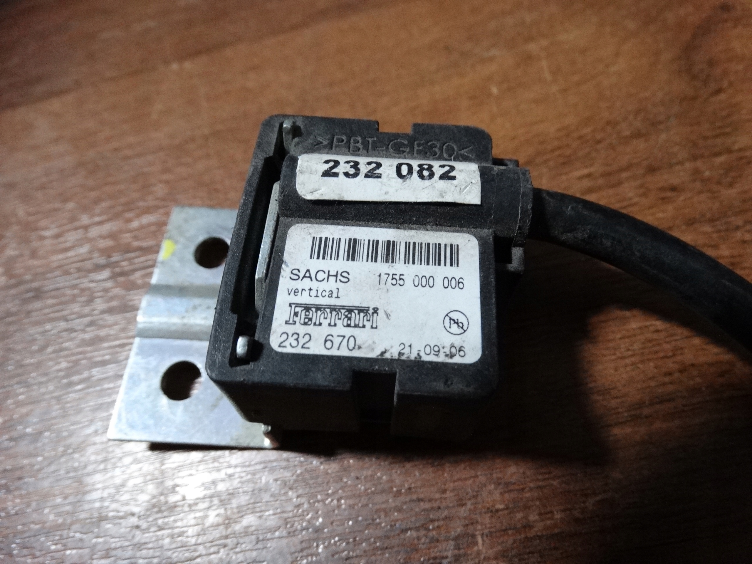 IDEALNY SENSOR PRZYSPIESZENIA MASERATI 1