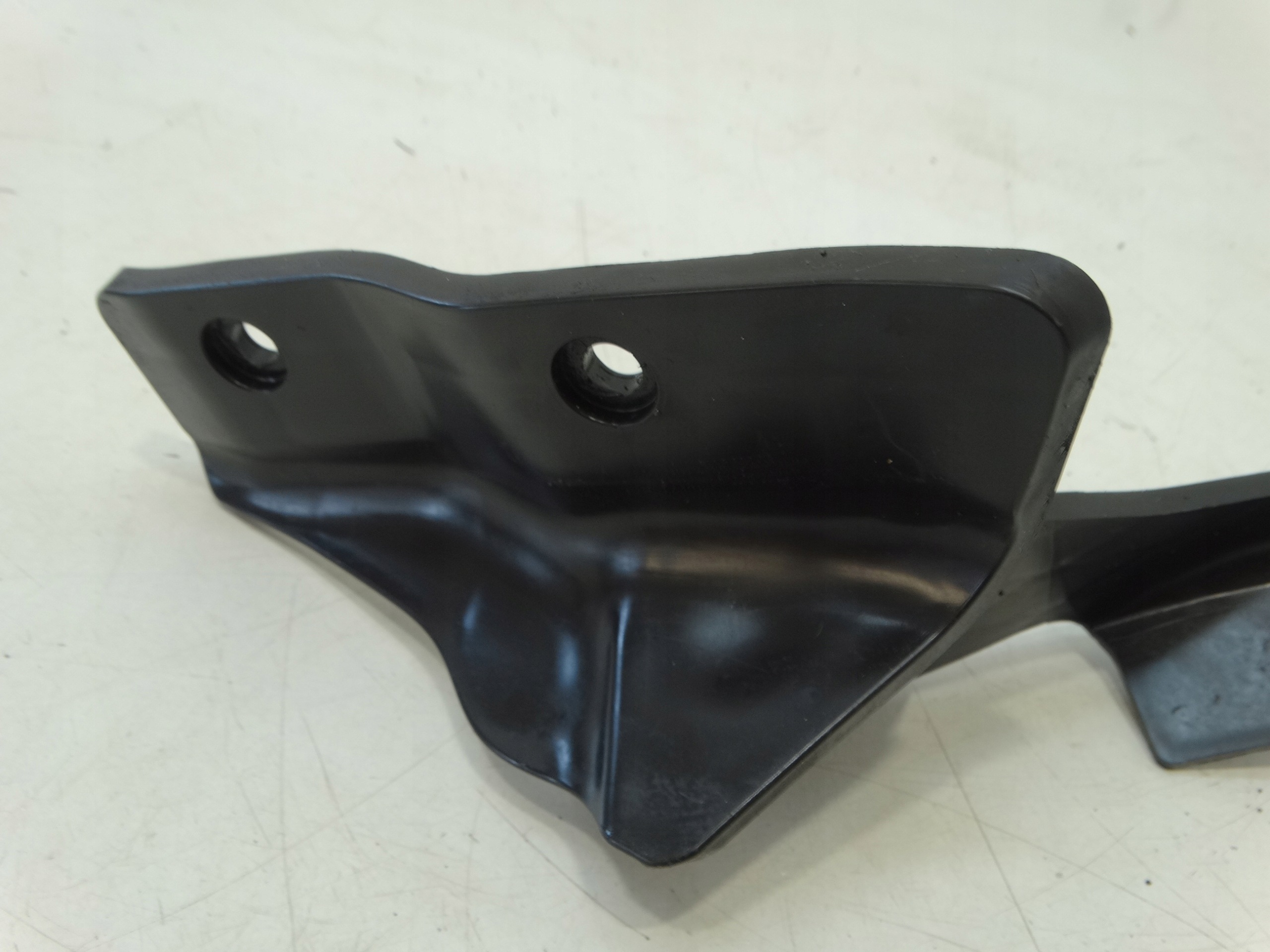 Supporto parafango Destra Anteriore CITROEN C4 CACTUS 2016R. 9805295480