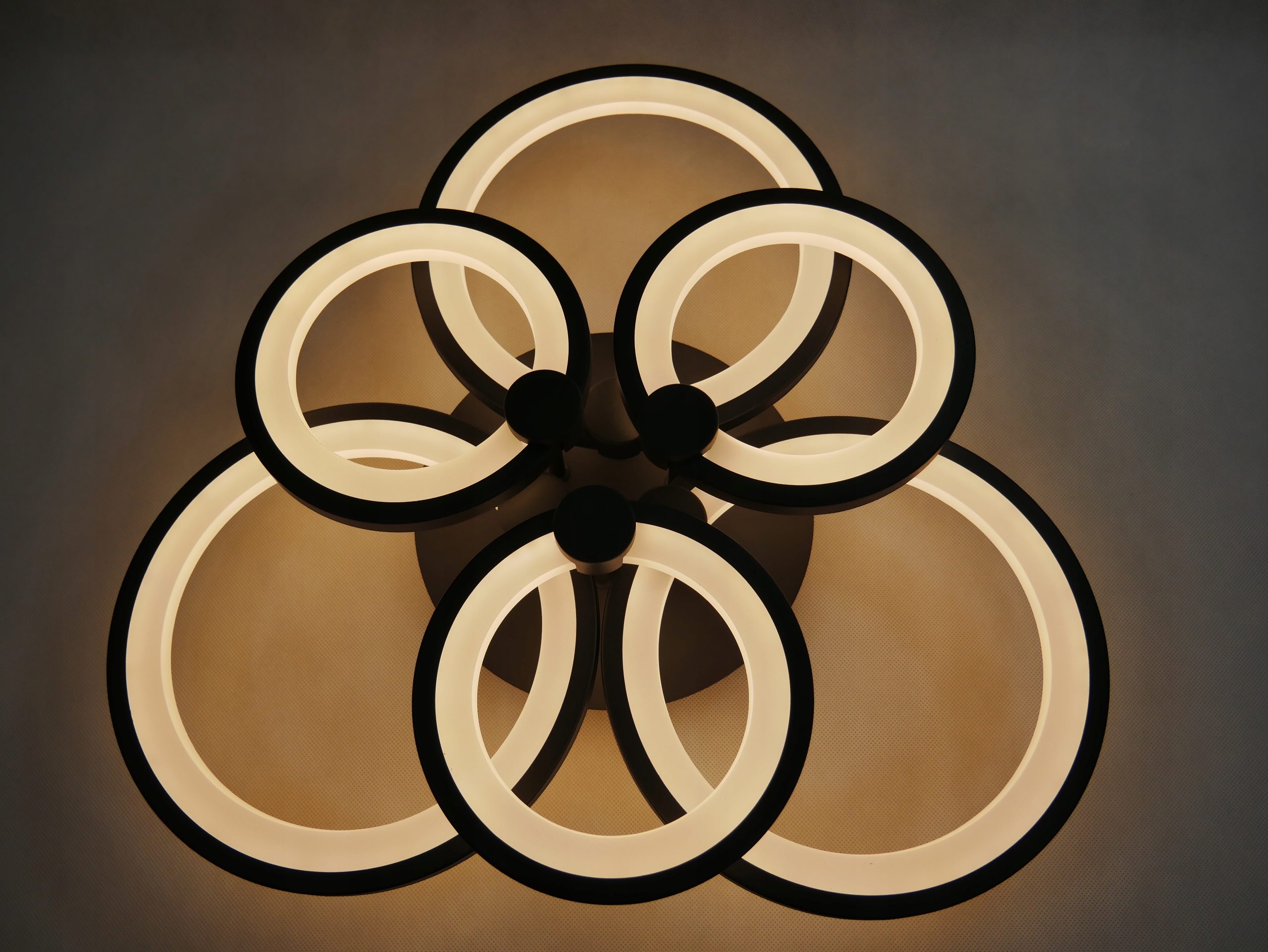 LAMPA LED RING LAMPA SUFITOWA PLAFON ŻYRANDOL RING + Pilot Marka Amper