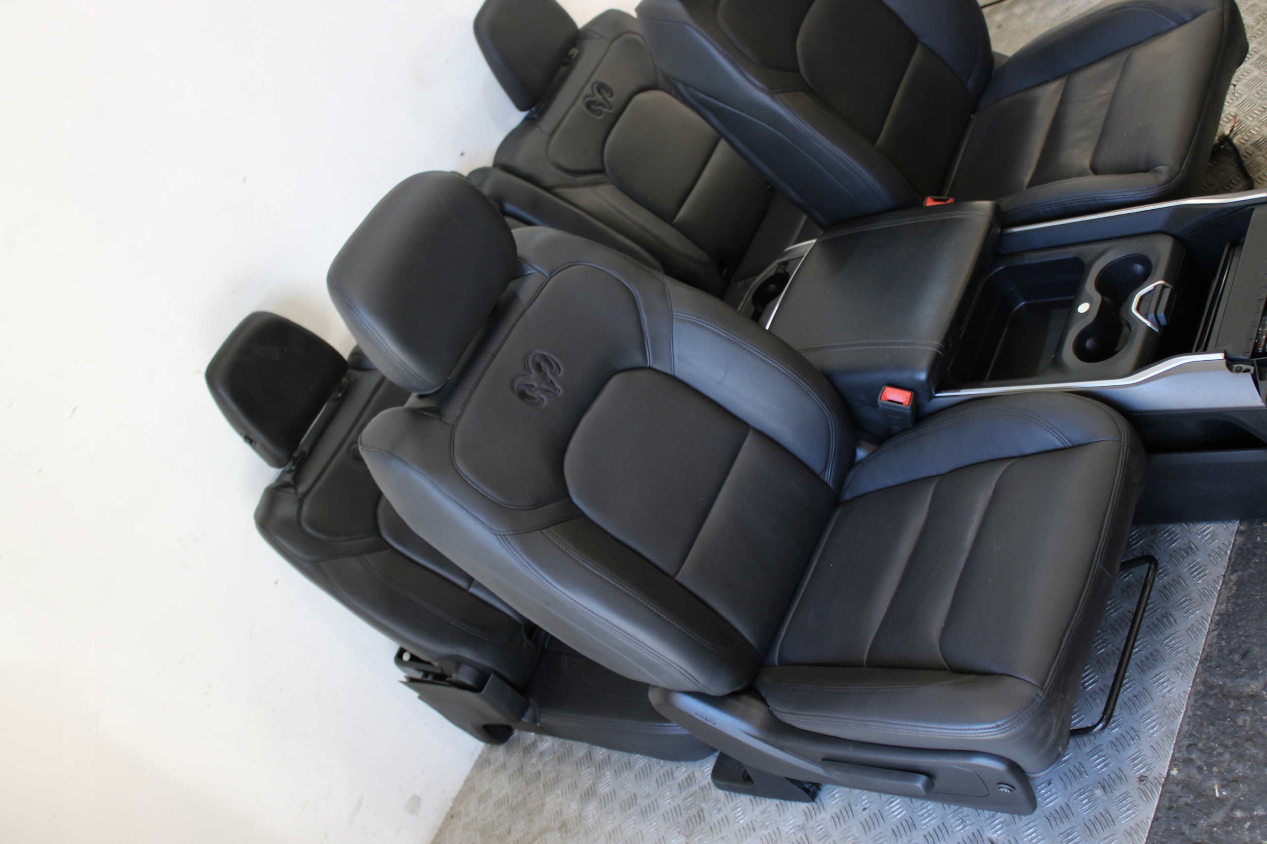 seats inner upholstery leather SKORY DODGE RAM V 5