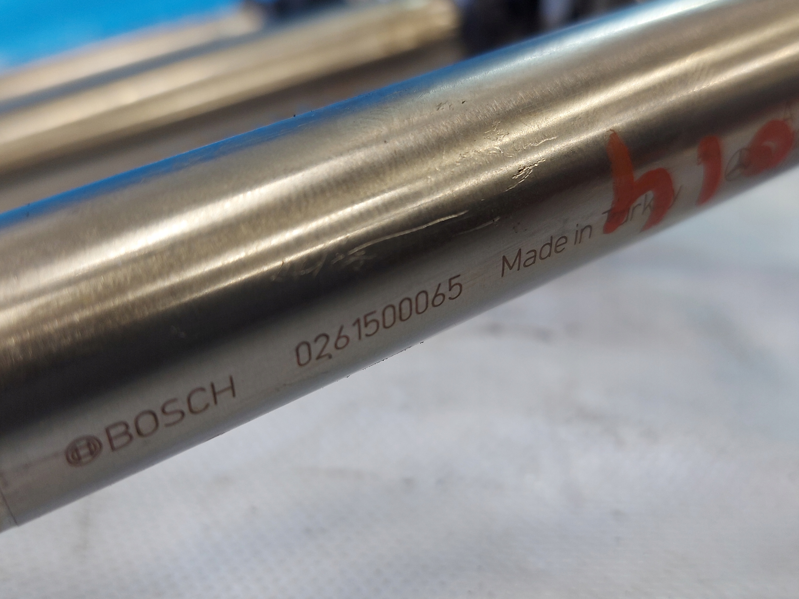 Einspritzdüse MERCEDES W176 1.6 CGI 0261500065 BOSCH