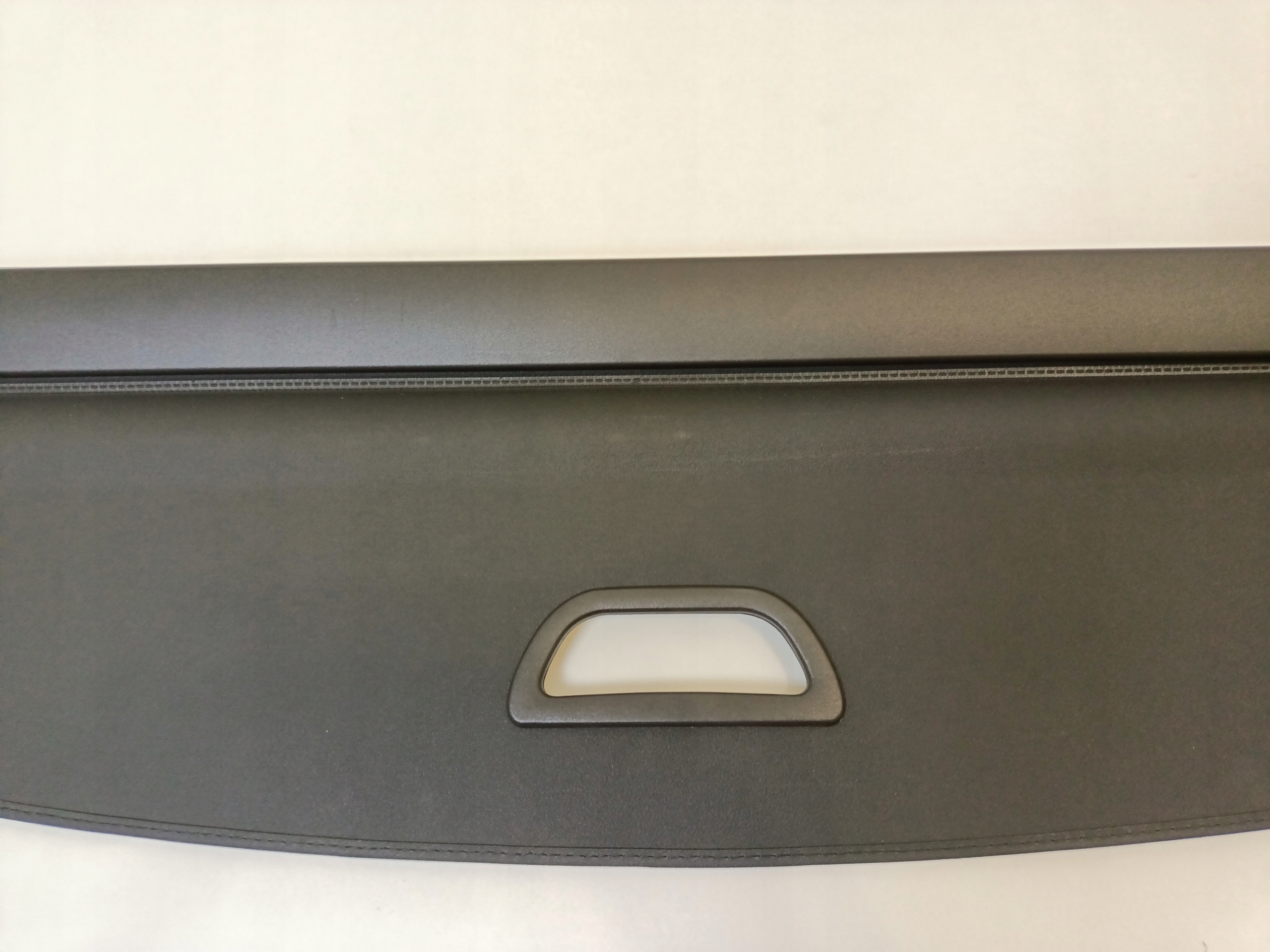 ROLETA BAGAŻNIKA MERCEDES GLC COUPE 23r Producent części Mercedes-Benz OE