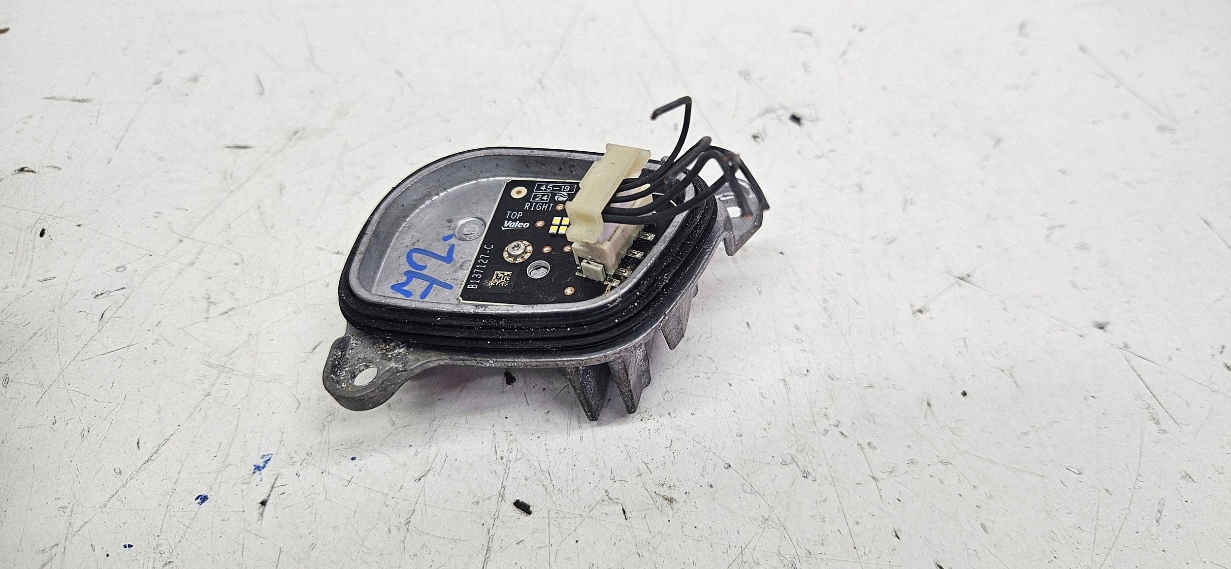 Volkswagen Golf VIII 8 5H control unit LED module reflektora 90157100