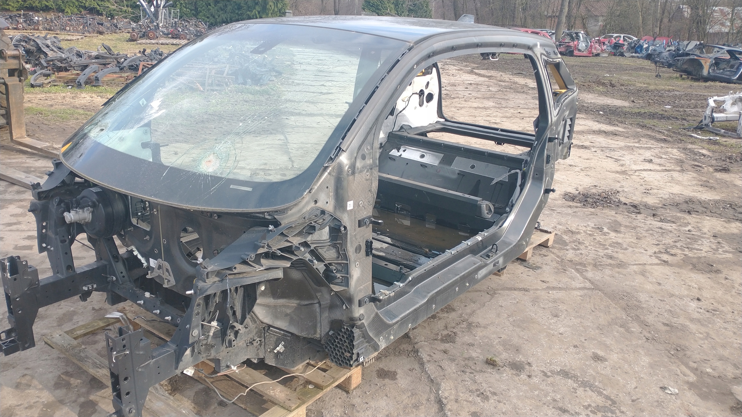 BMW I3 L01 KAROSERIA ĆWIARTKA DACH TYŁ DUPA