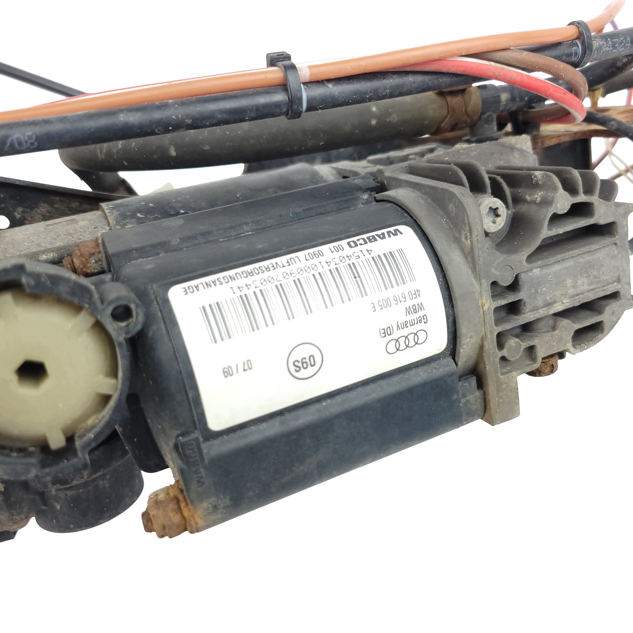 AUDI A6 C6 LIFT compressor; springing compressor air 4F0616005E USZKOD
