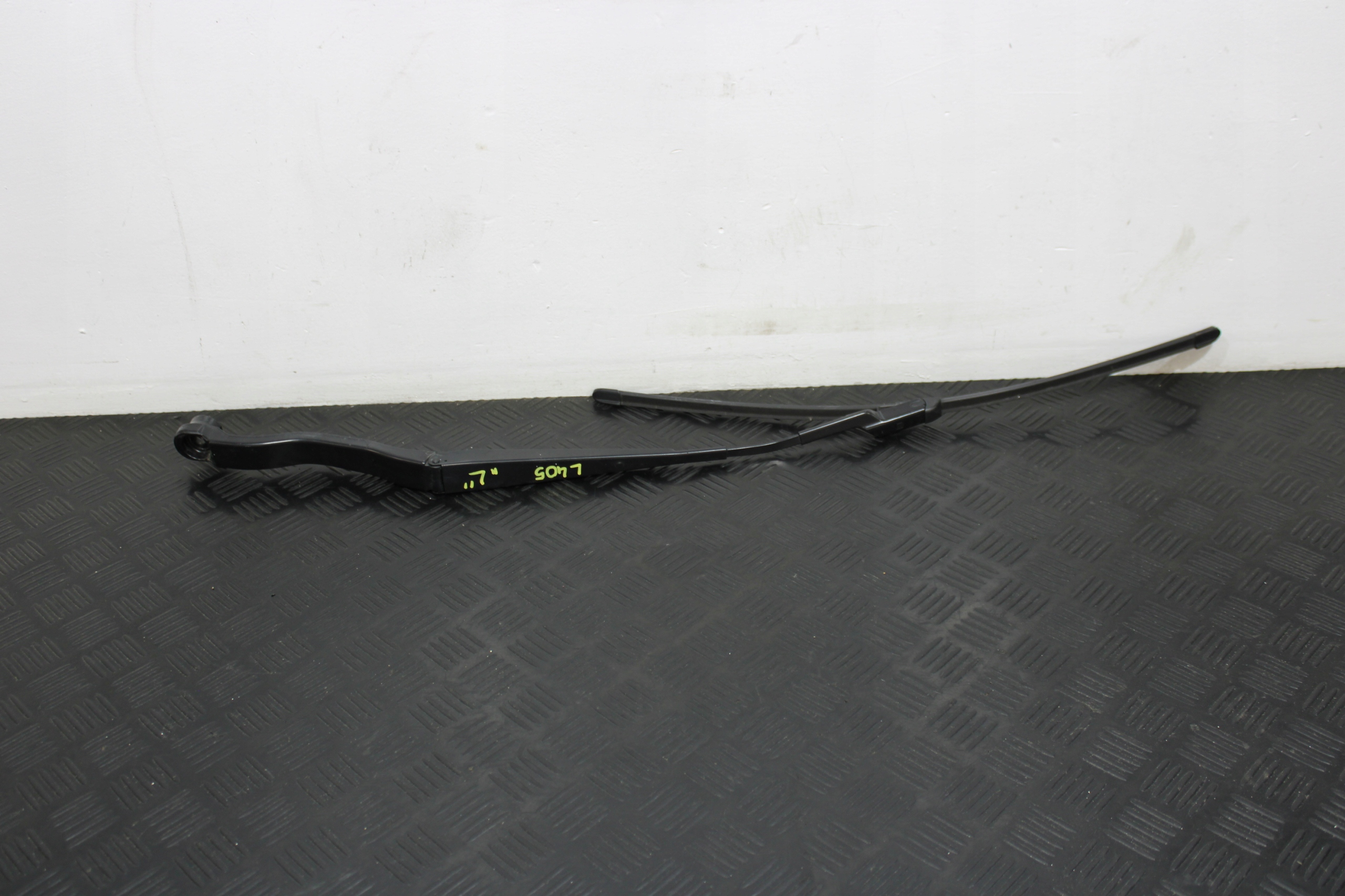 wiper arm left LAND RANGE ROVER VOGUE L405 LIFT