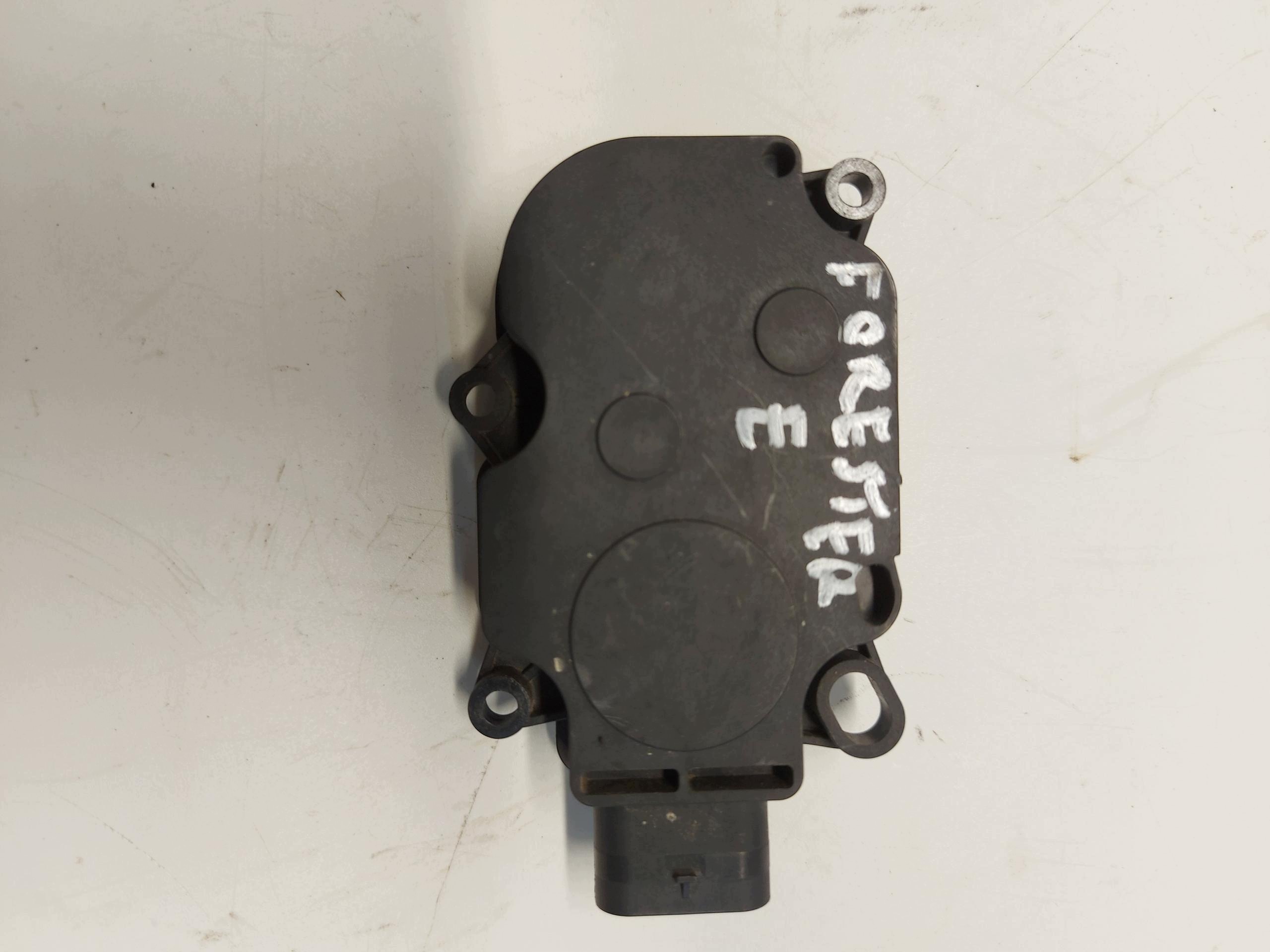 SUBARU Forester V SK LIFT Motor zaluzji T83620B_F_M