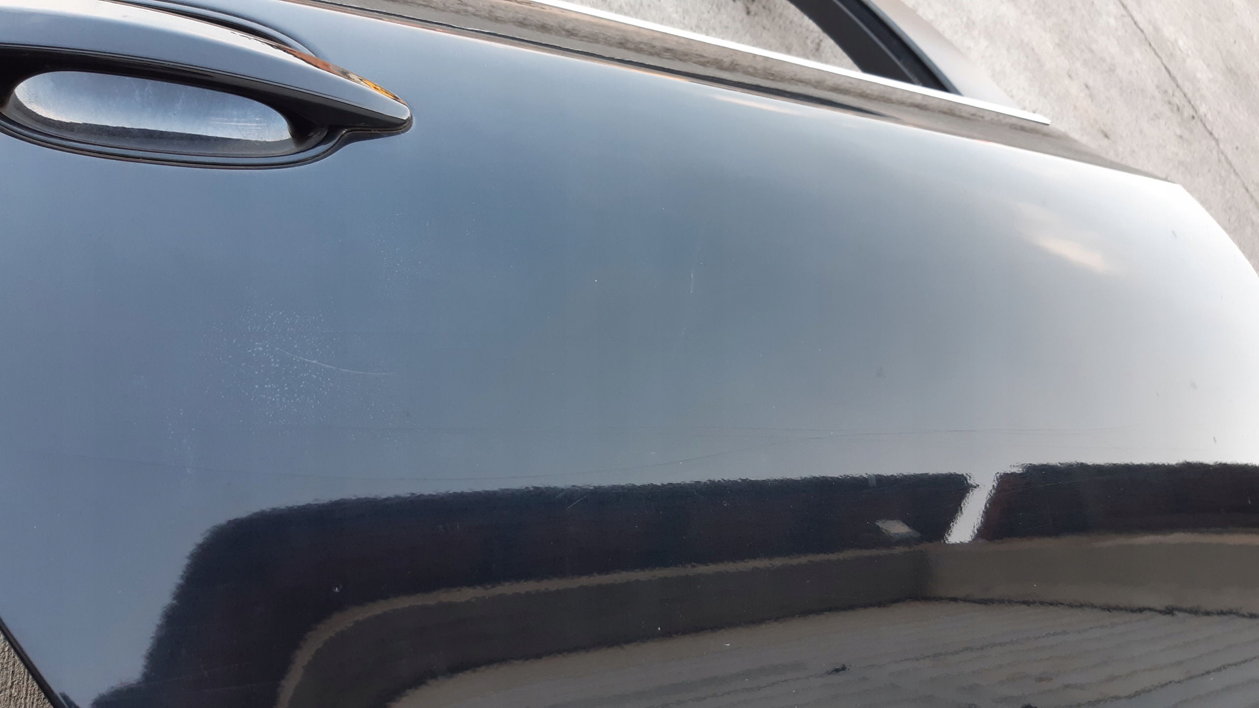 dveře pravý záď 475/9 BMW E61 LIFT