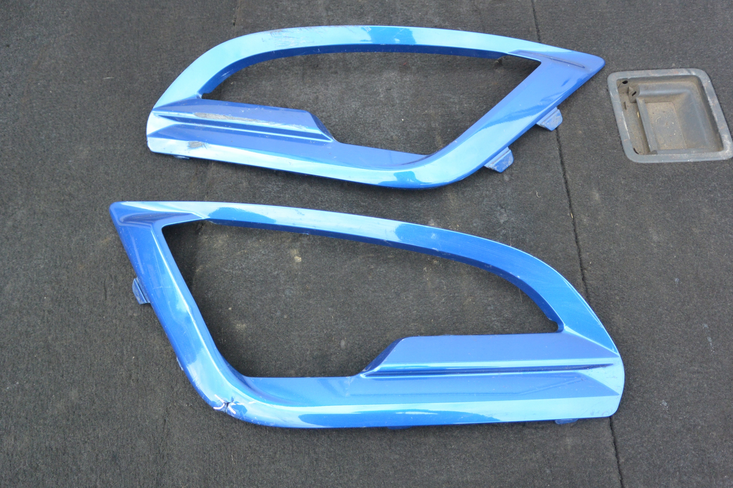 grid of a bumper FORD ECOSPORT 2017- LIFT right left KOMPLET