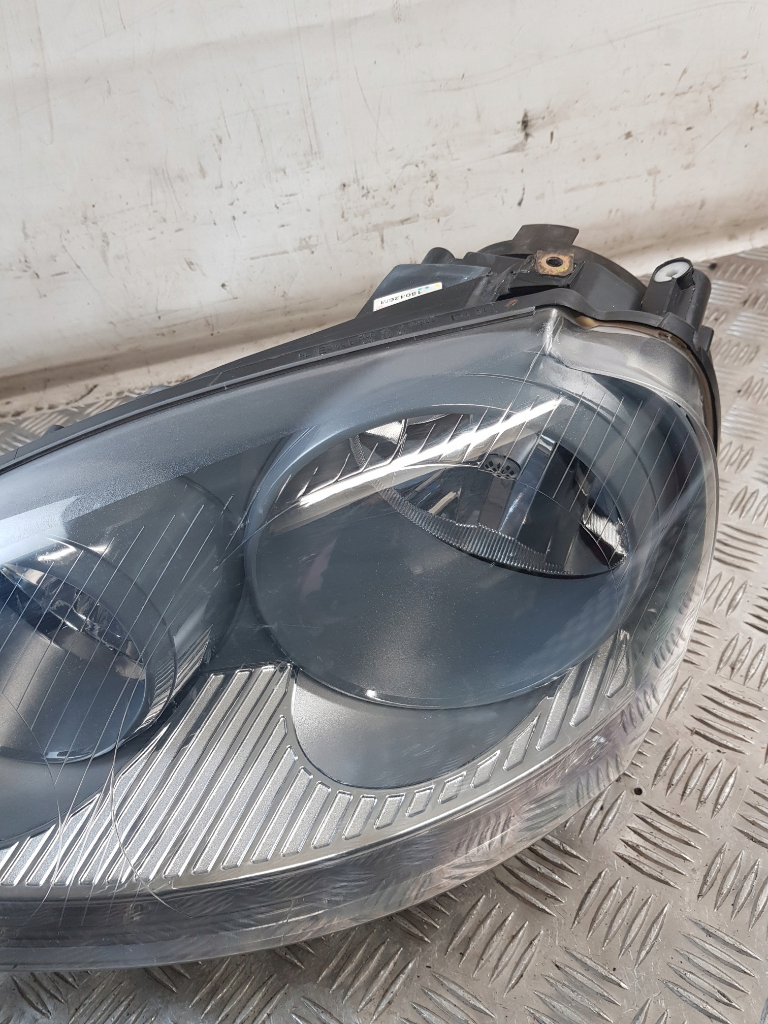 light left front VW GOLF V 04R- EUROPA