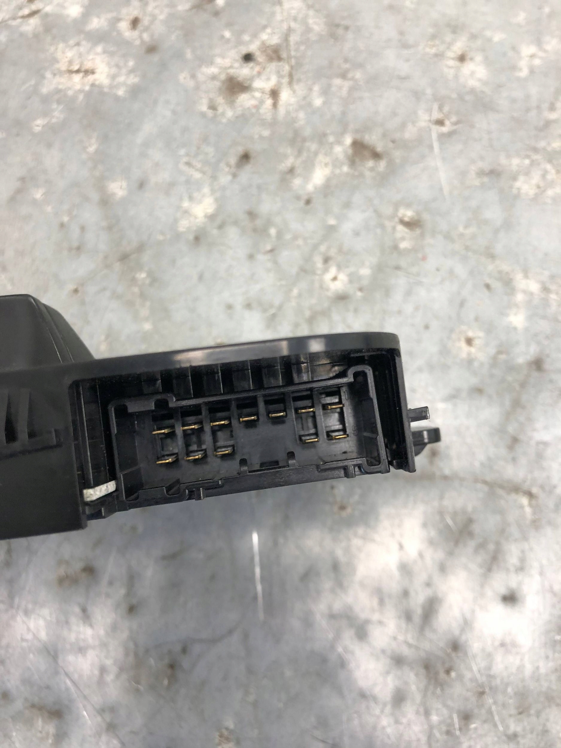 control panel seat right front BMW F10 LCI 9276452