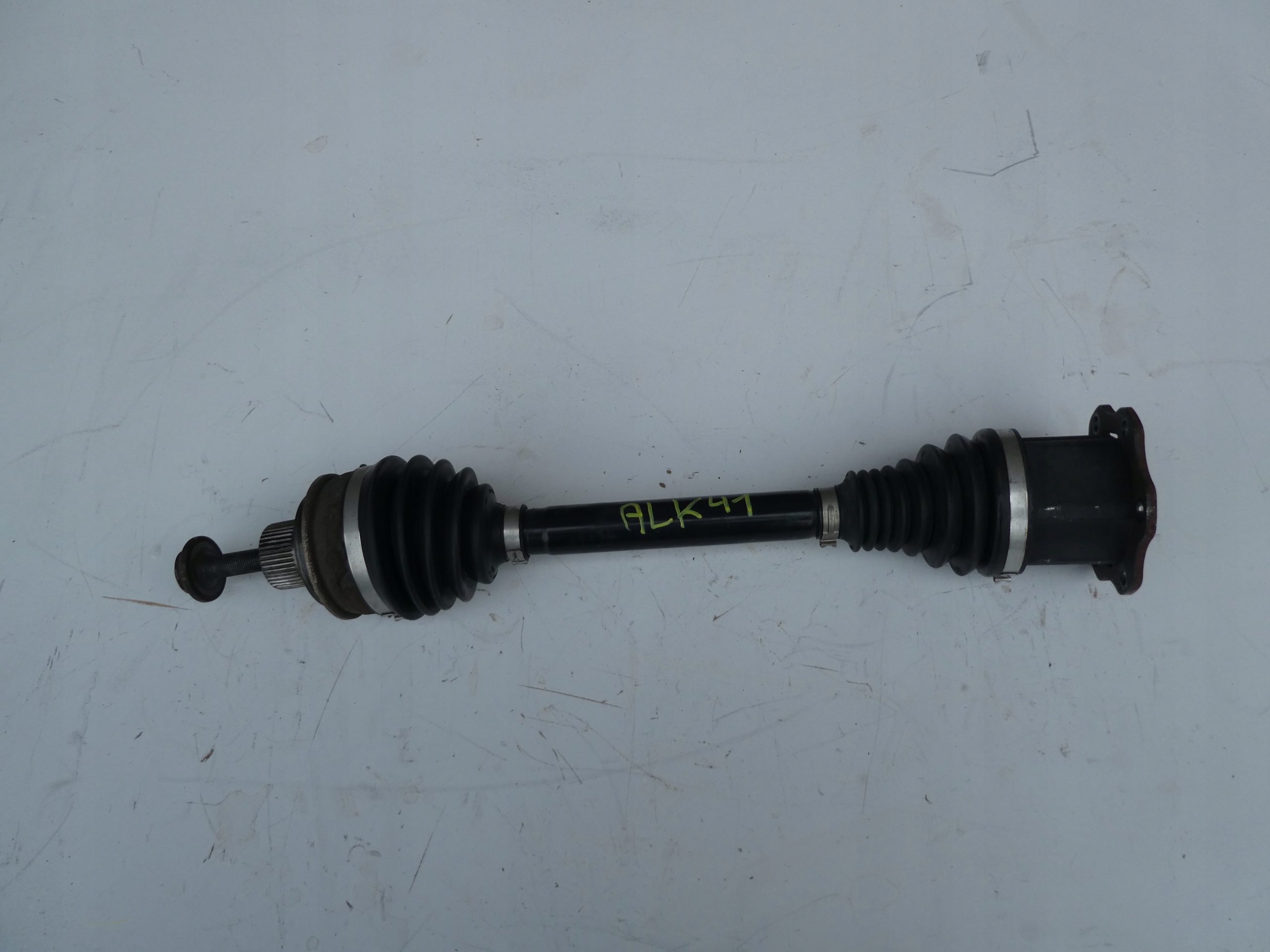 AUDI Q7 4M semi-axis front 4M0407271D