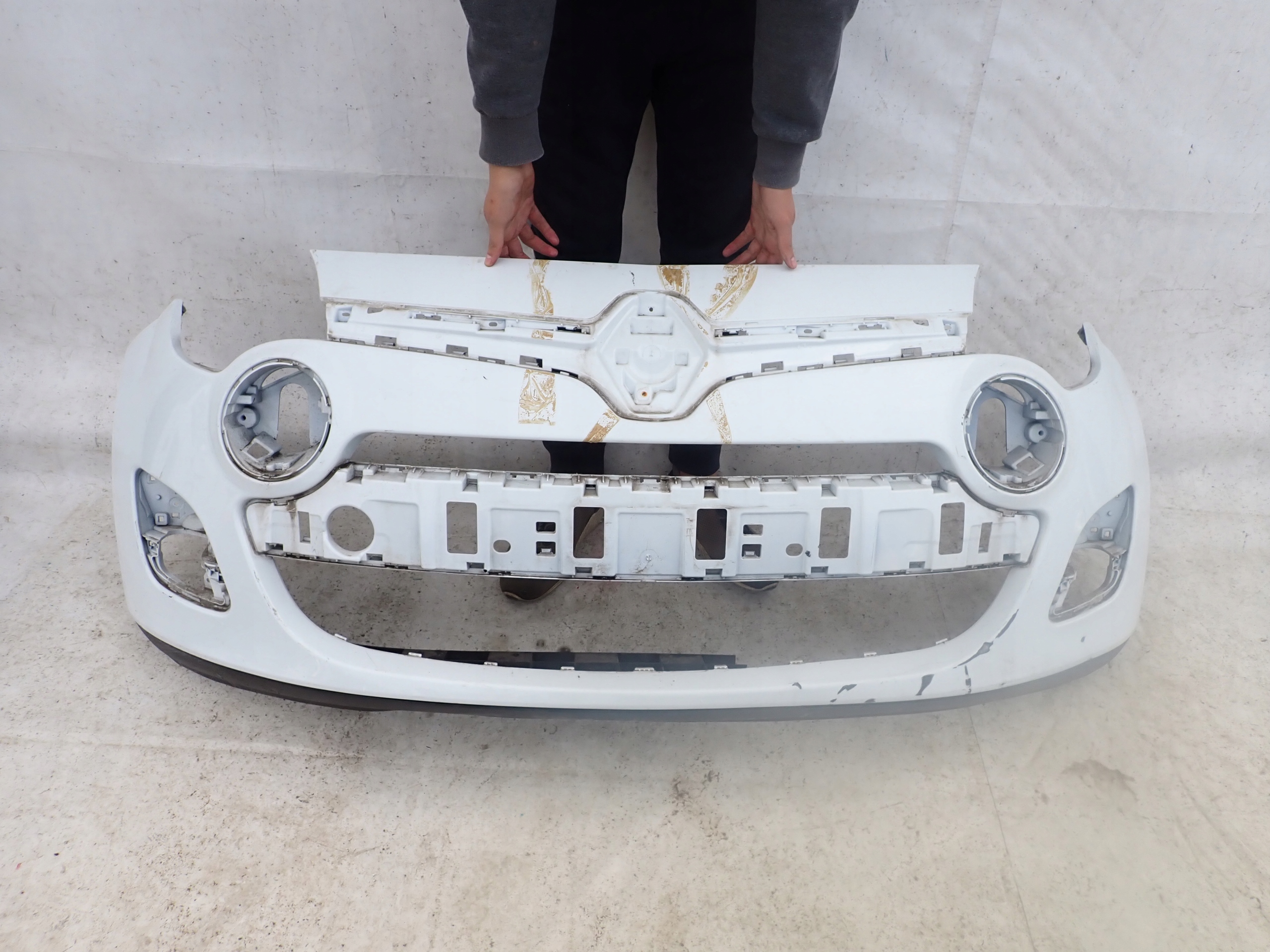 RENAULT TWINGO II LIFT 11-14 bumper front front