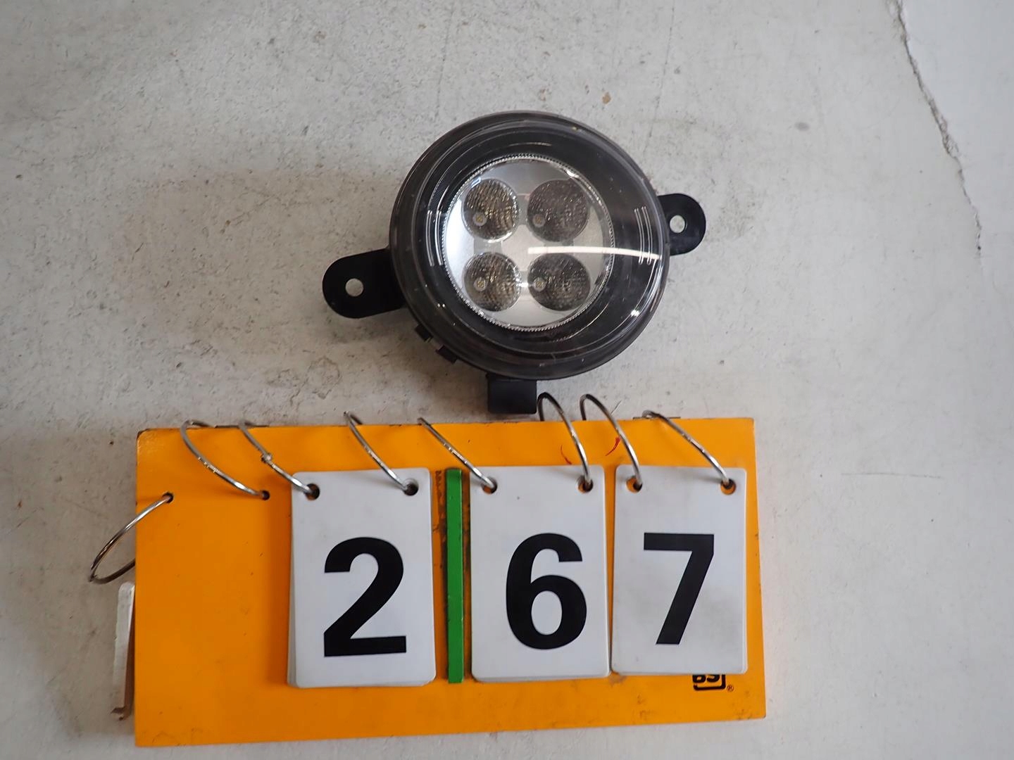 Nebelscheinwerfer rechts LED DRL RENAULT TWINGO III 2014- 266007904