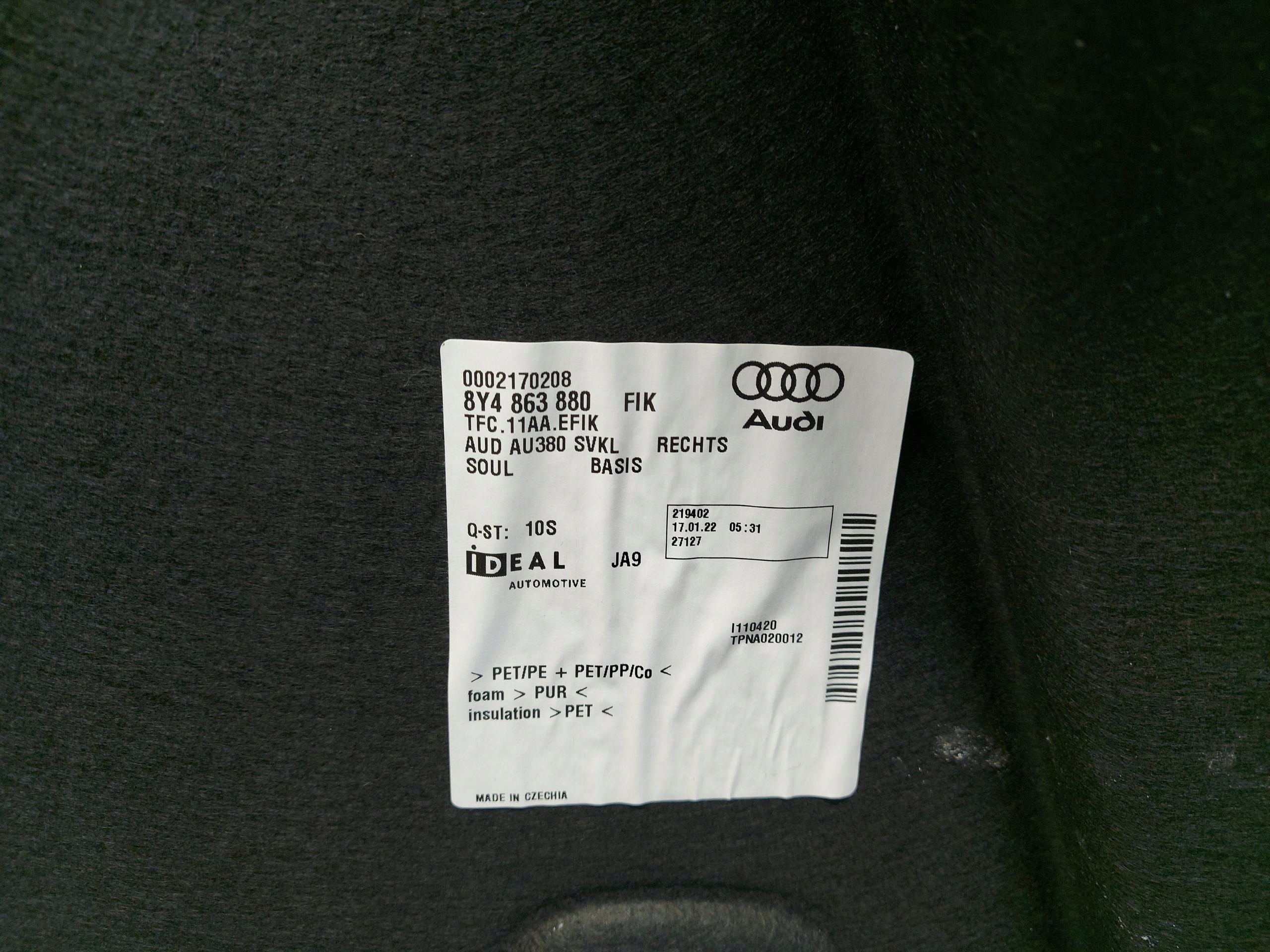 Audi A3 8Y4 HB 5D boot upholstery right rear part 8Y4863880