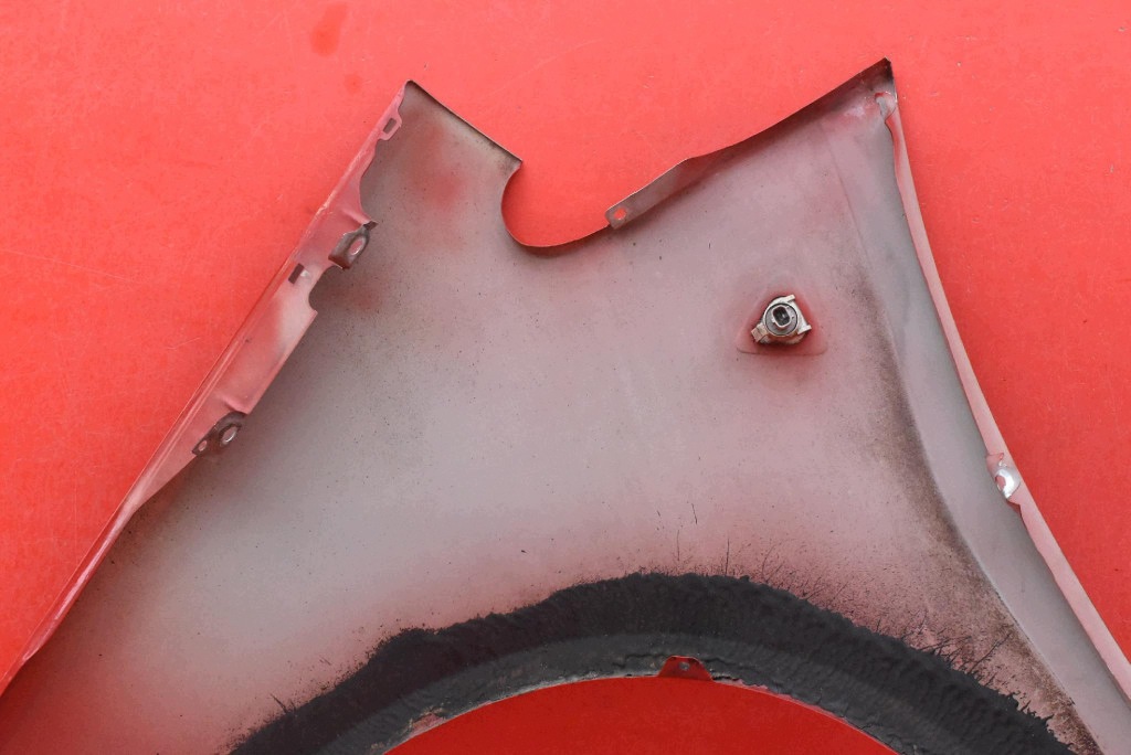 fender right front front P04 MITSUBISHI 6 VI Z30 02-09
