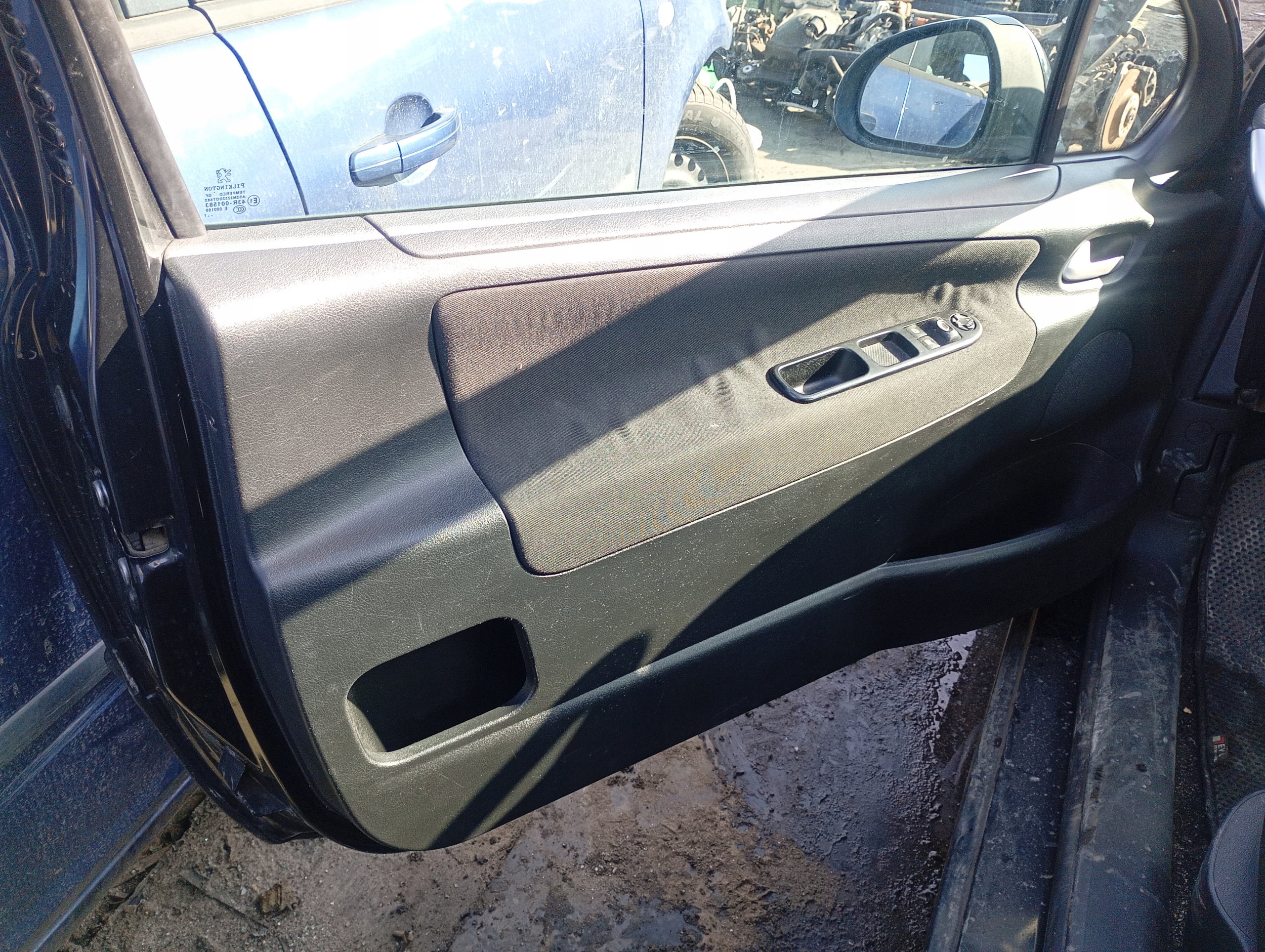 Peugeot 207 07-13 upholstery left side side left