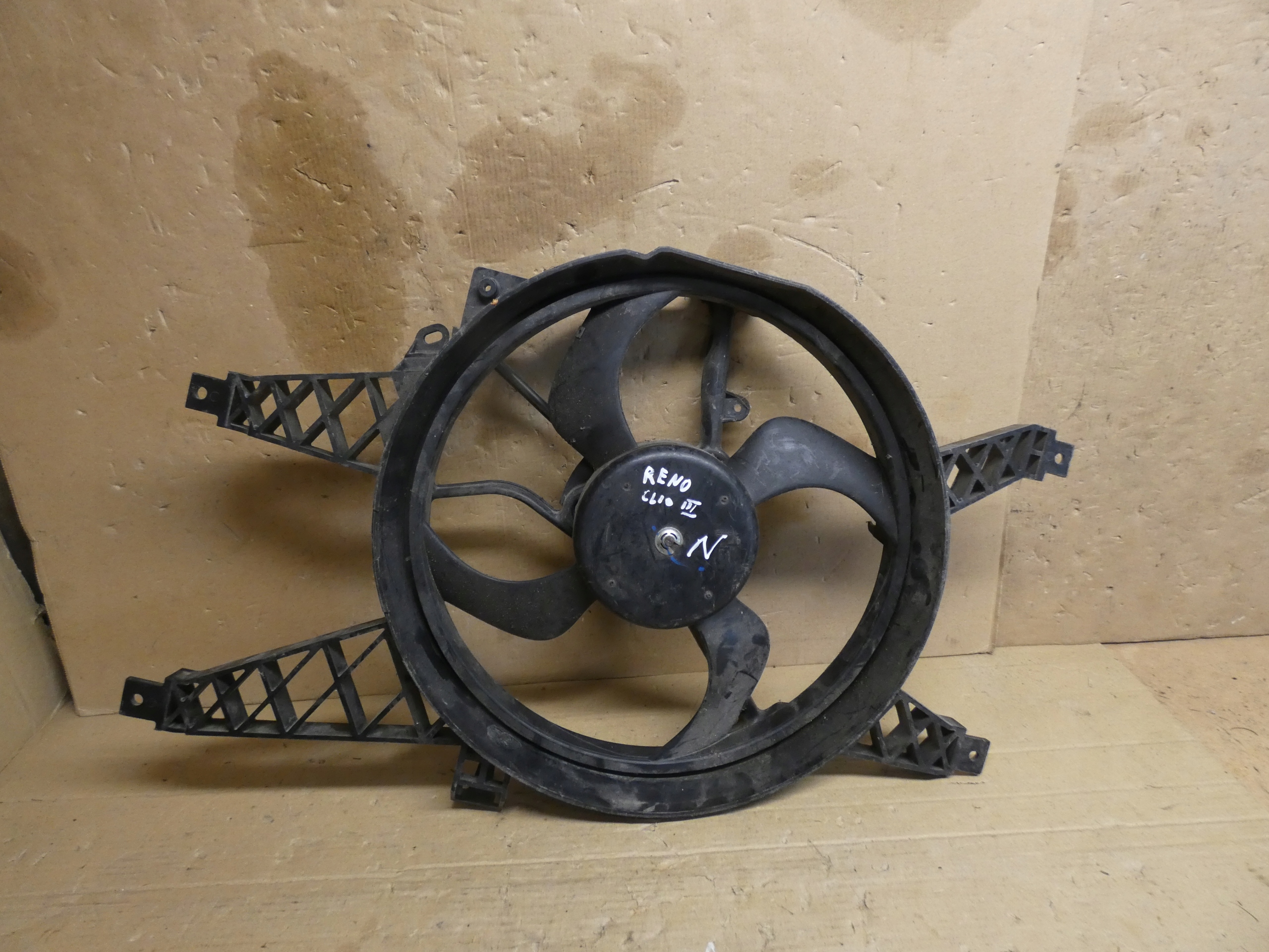 ventilátor chladiče RENAULT CLIO III LIFT 1.2 Benzín LATA 2009-2012