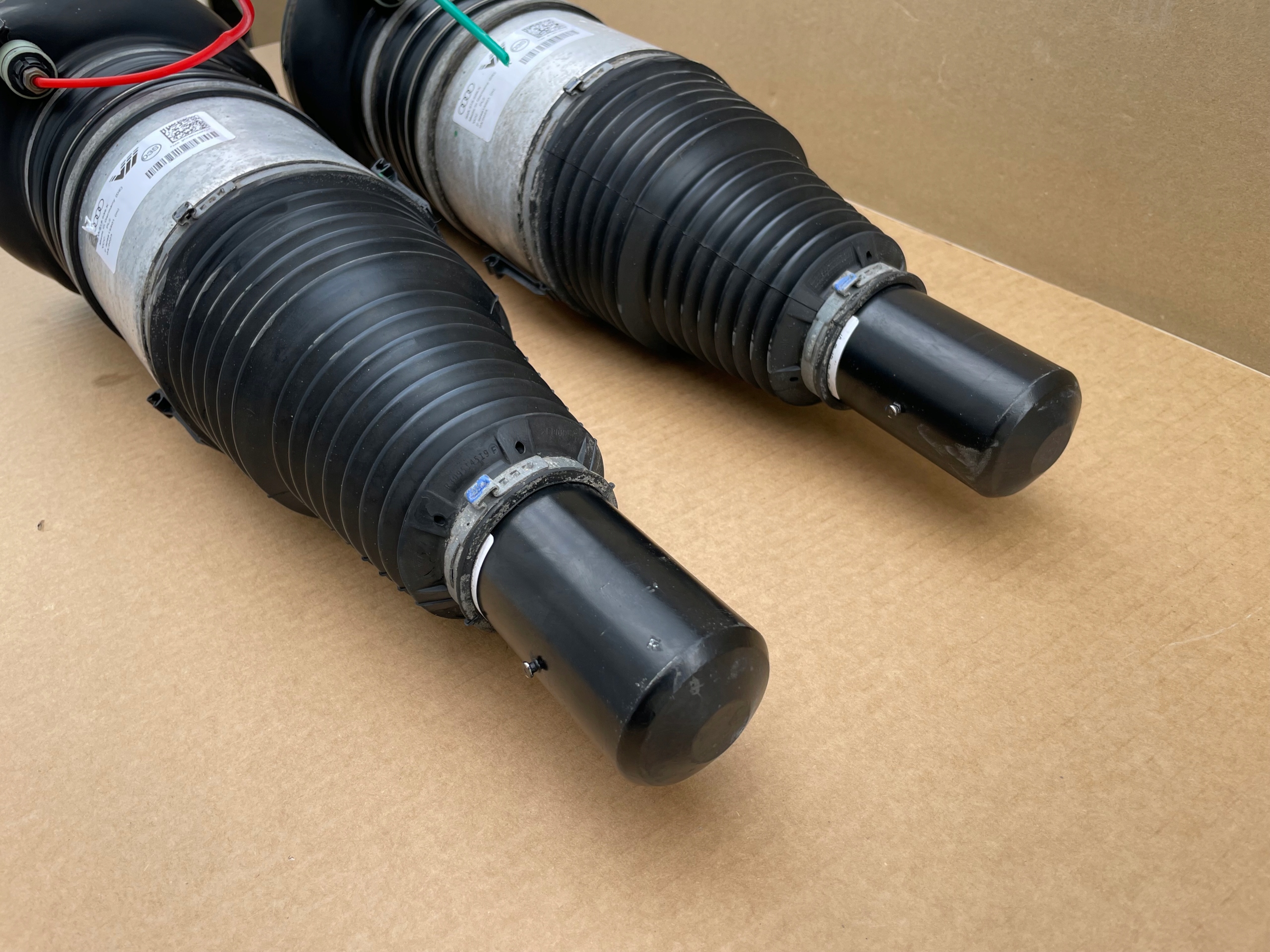 shock absorber front 80A616039K AUDI Q5 LIFT as new original